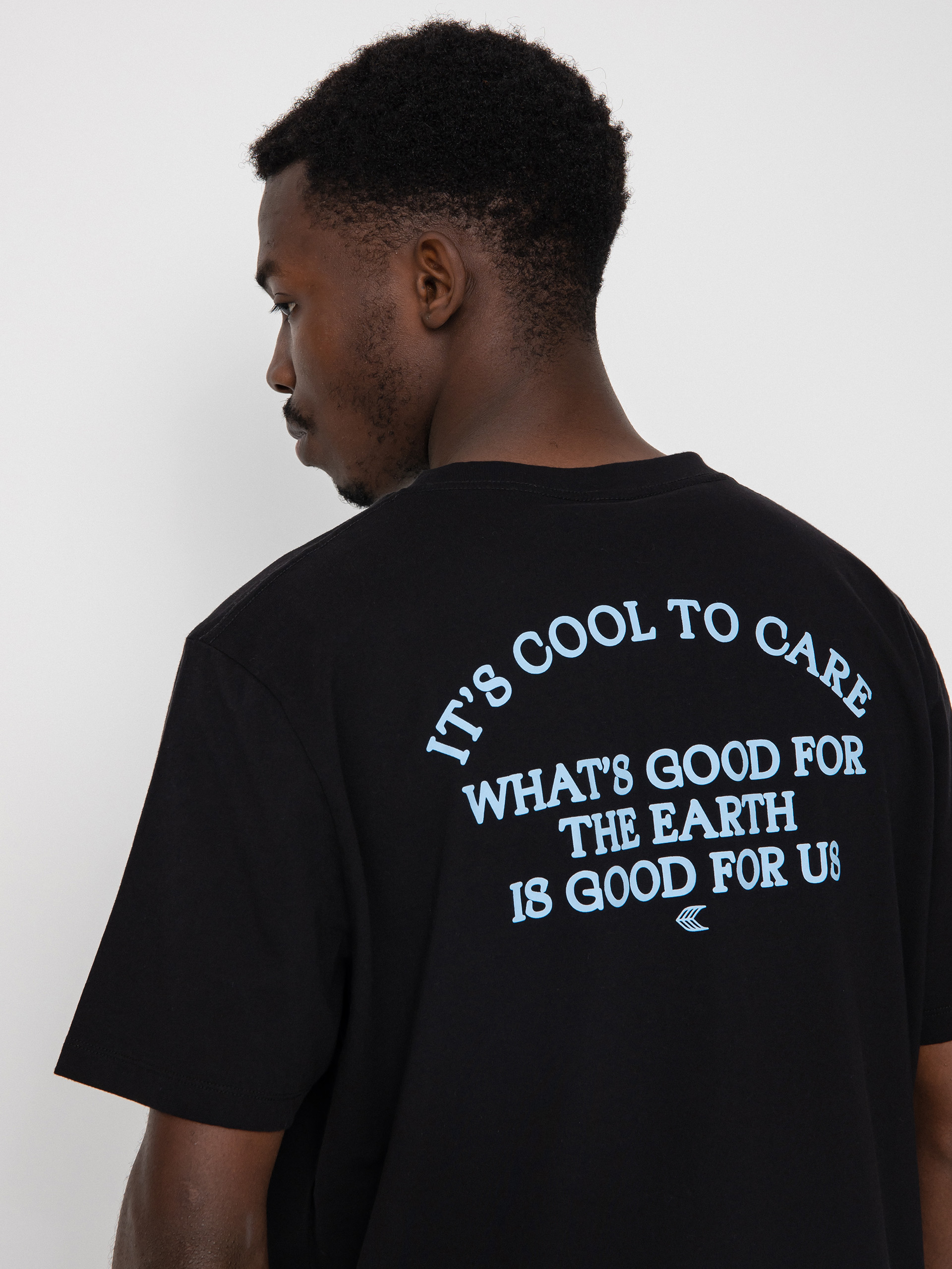 Tričko Cariuma Good For The Earth (black)