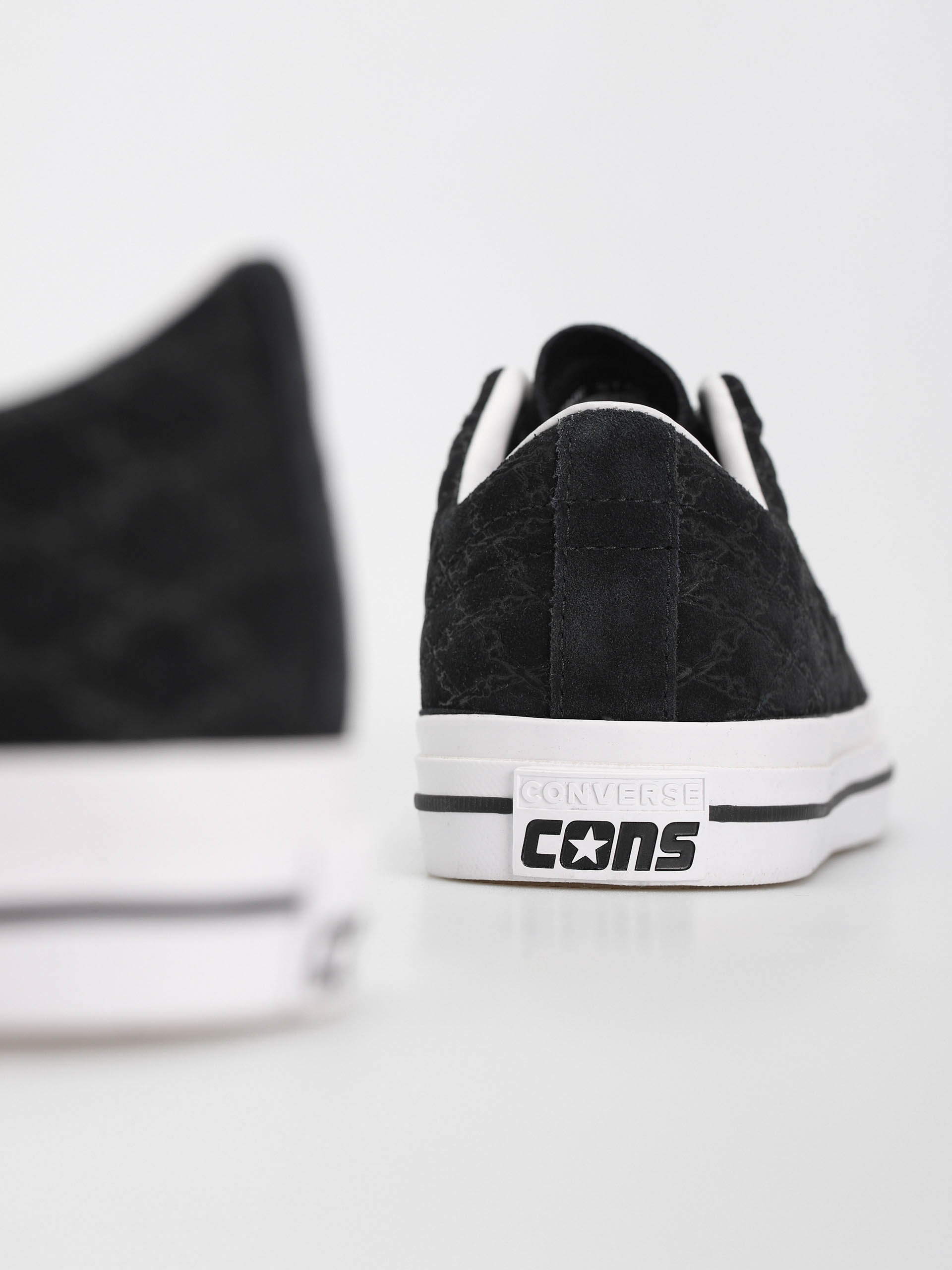 Boty Converse One Star Pro Ox (black/black/white)