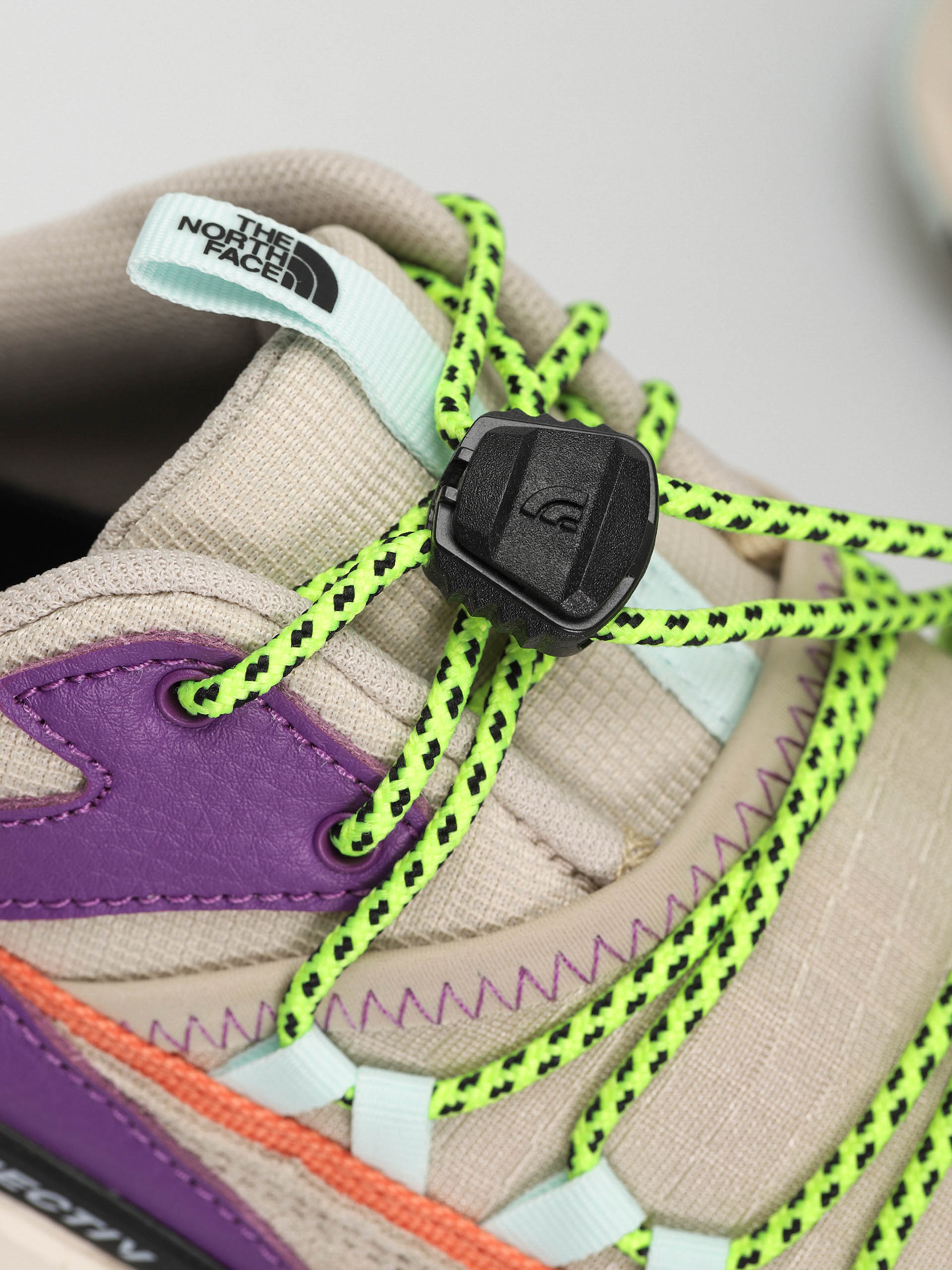 Boty The North Face Vectiv Taraval Tech Wmn (sandstone/gardenia white)