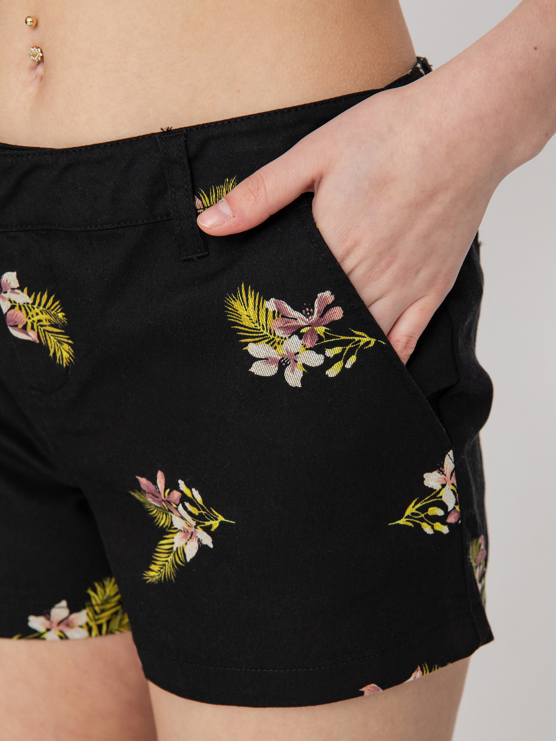 Kraťasy Volcom Frochickie Wmn (black combo)