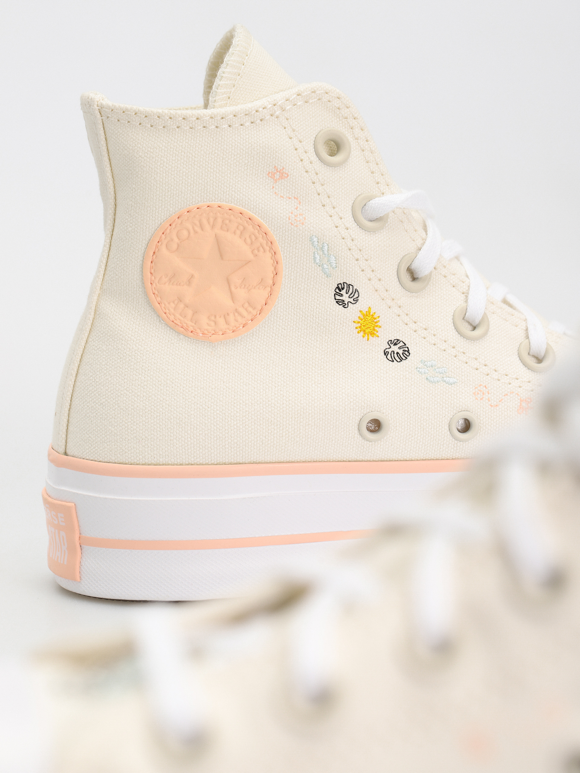 Tenisky Converse Chuck Taylor All Star Lift Hi Wmn (egret)