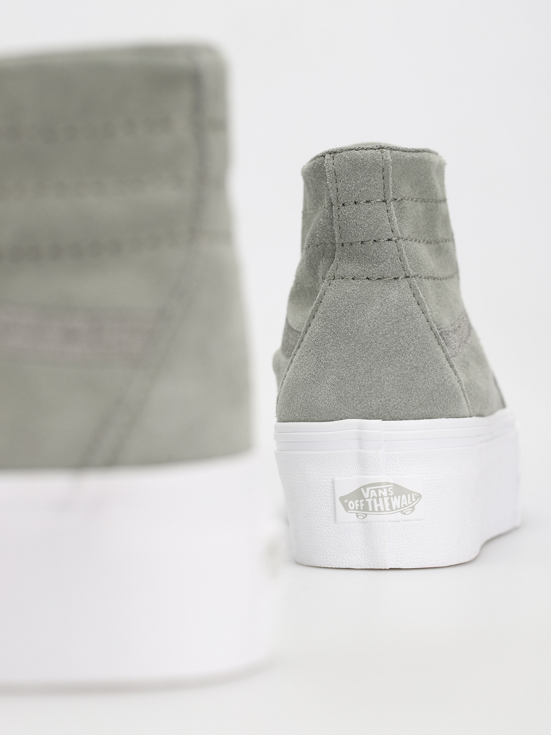 Boty Vans Sk8 Hi Tapered Stackform (mono embroidery shadow)