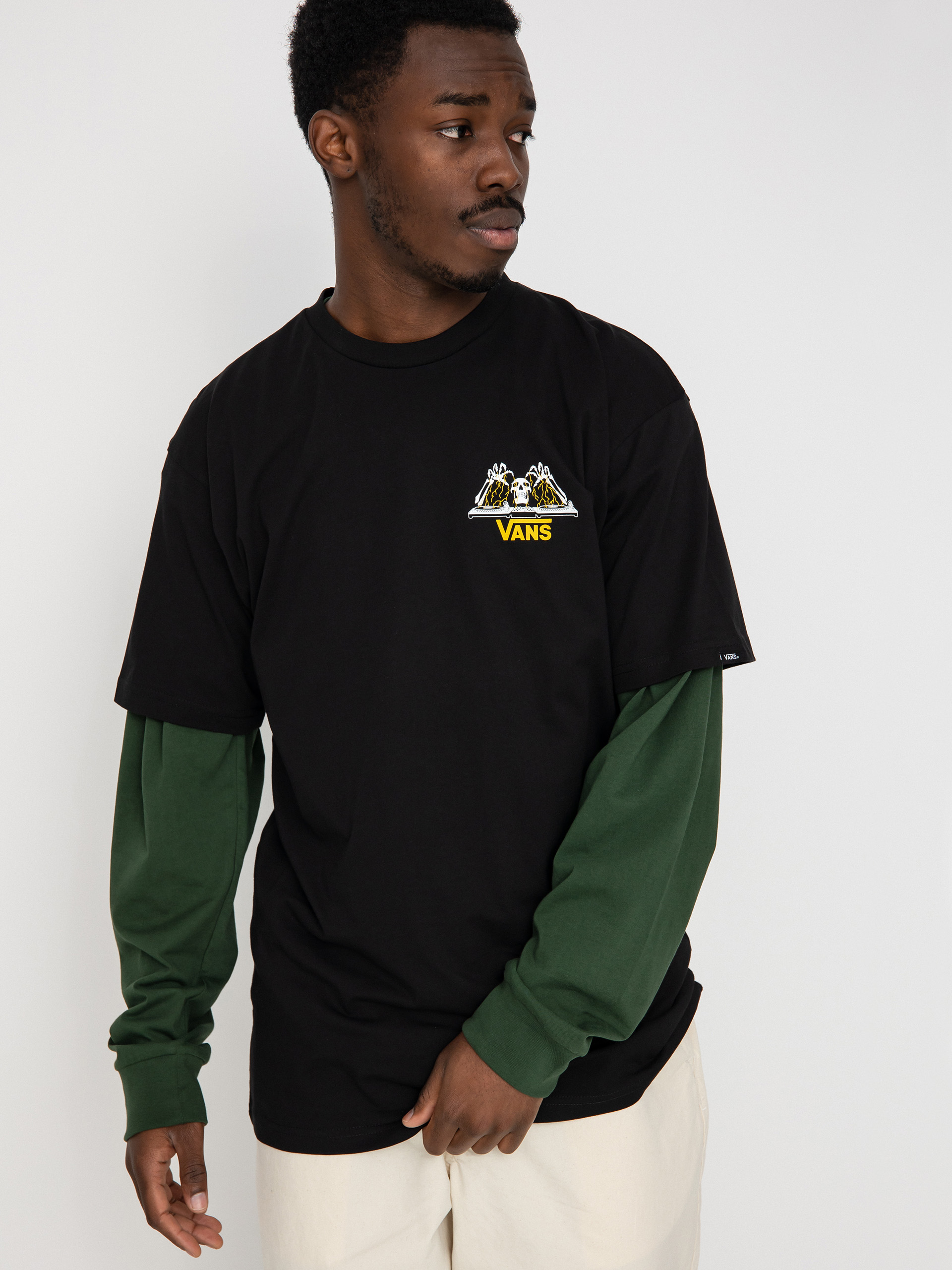 Tričko Vans Sounds From Below (black)