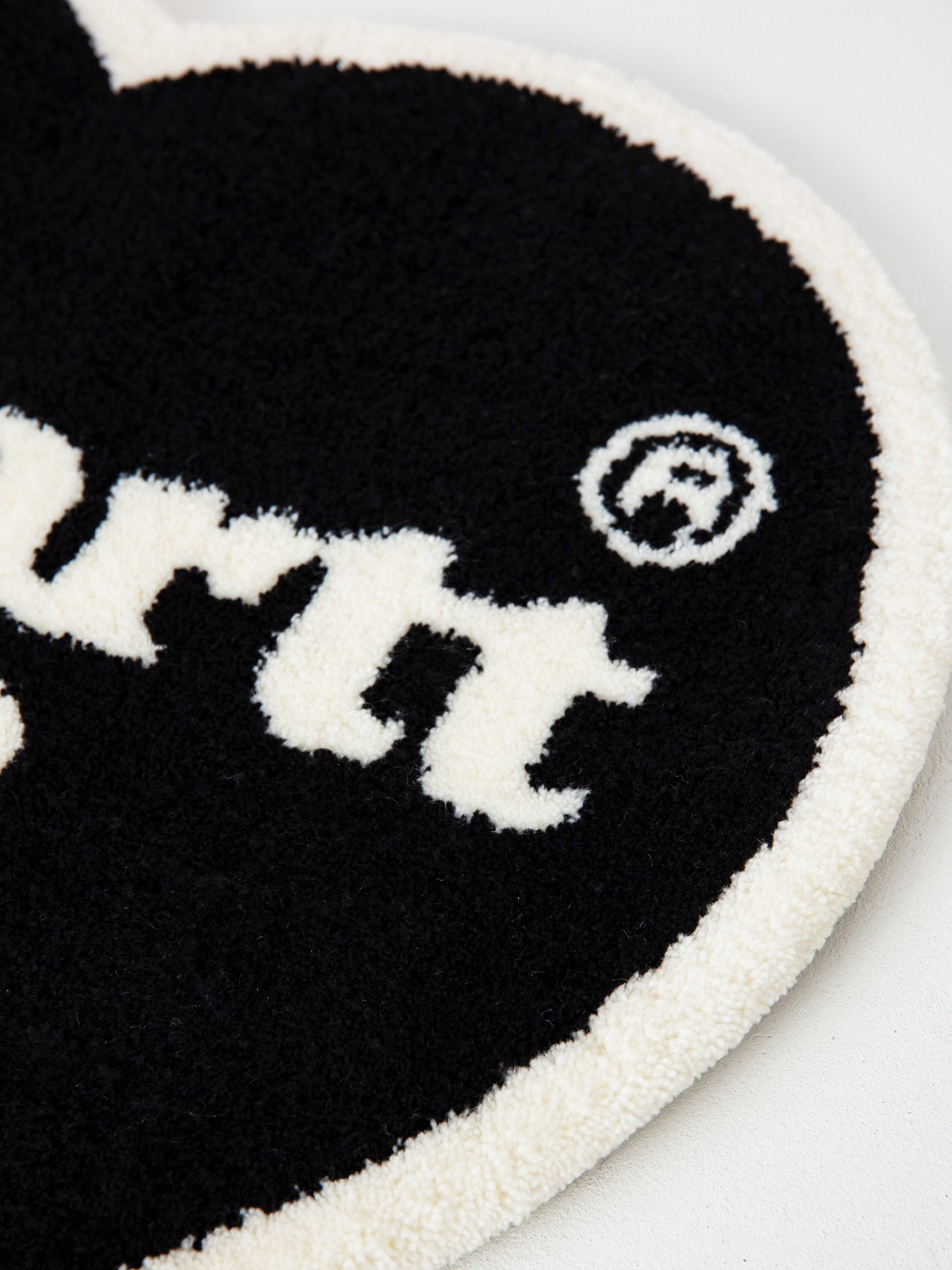 Koberec Carhartt WIP Heart Rug (black/white)