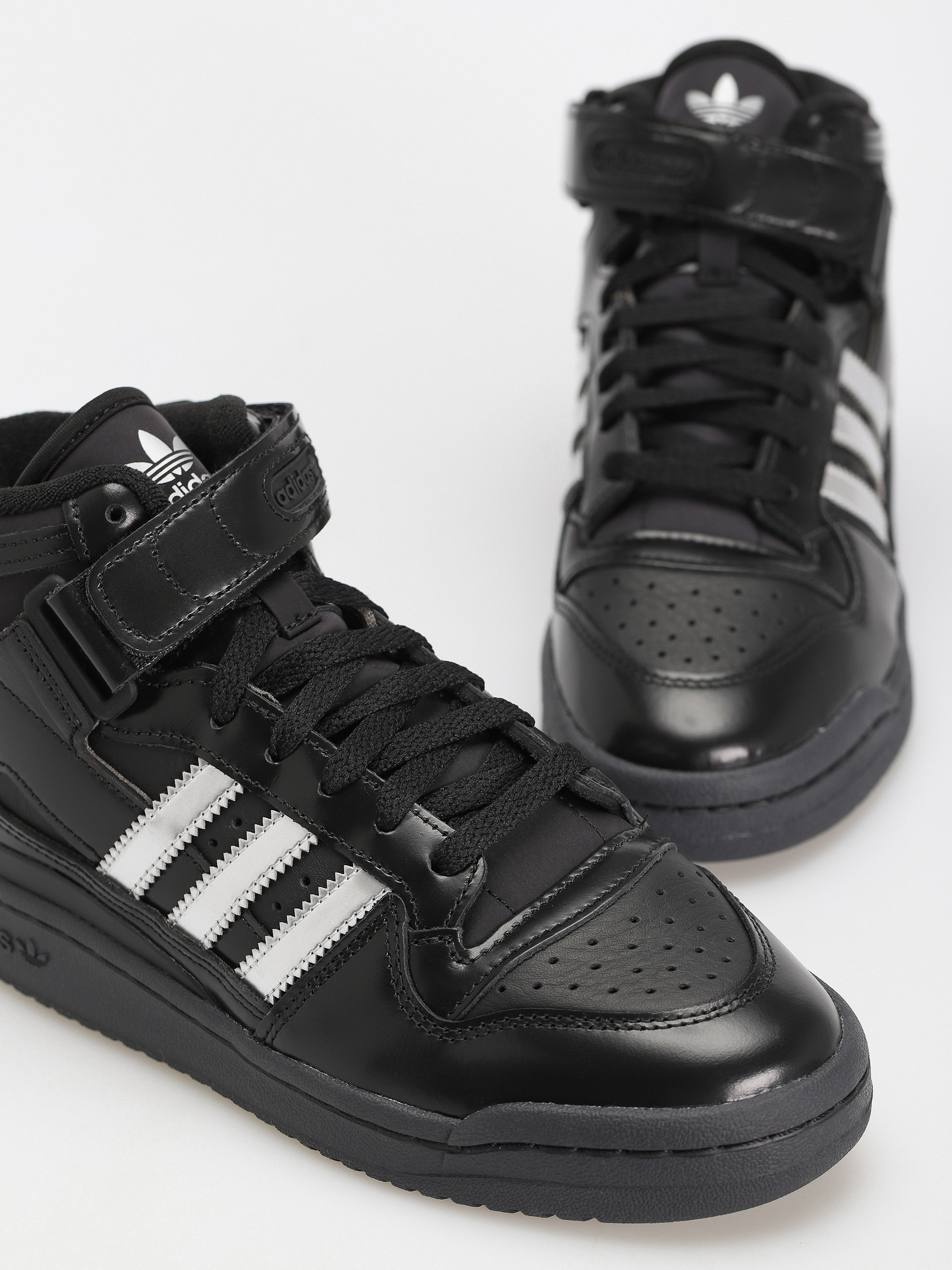 Boty adidas Forum 84 Mid Adv X Heitor (cblack/silvmt/cblack)