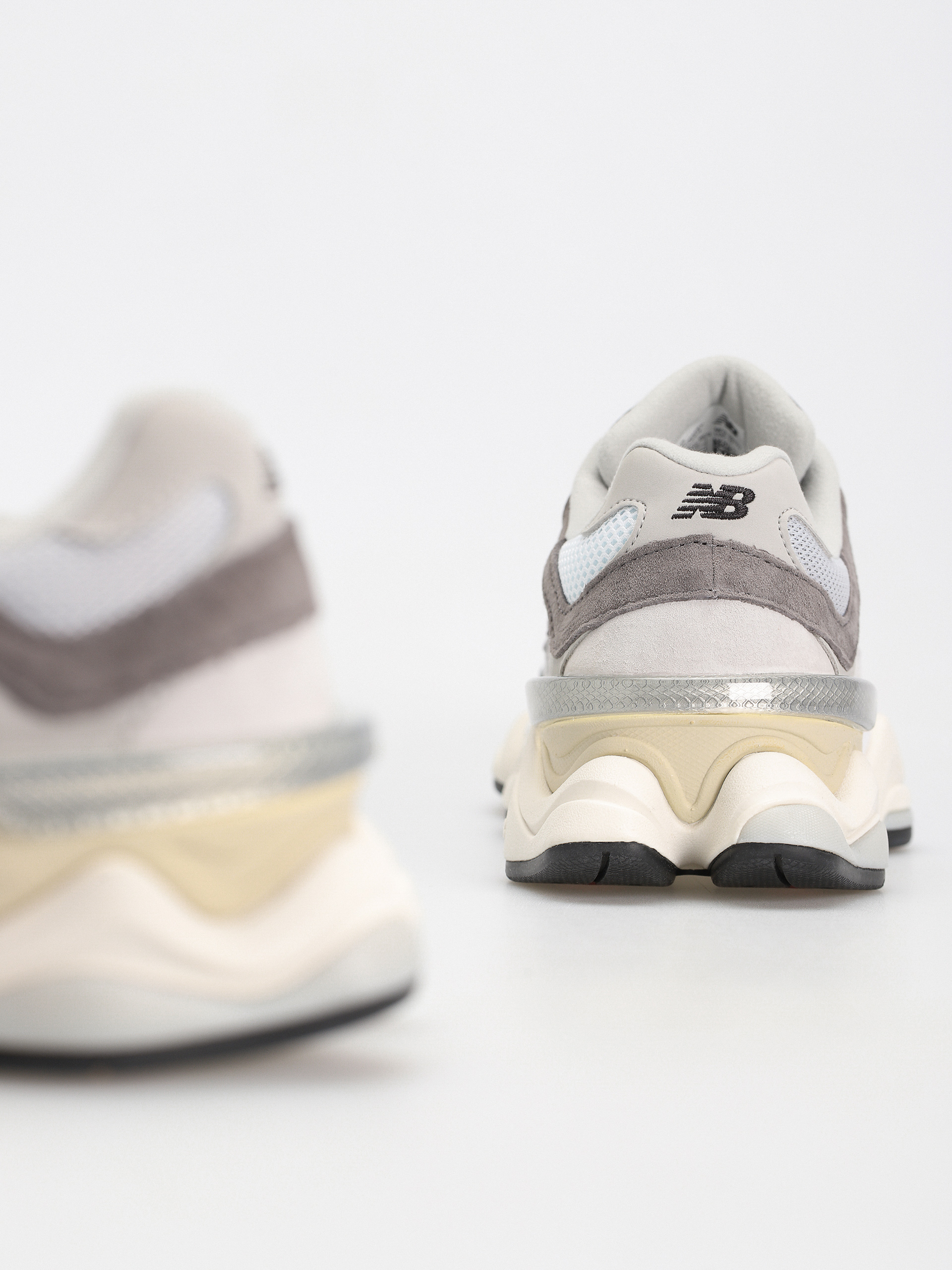 Boty New Balance 9060 (grey)