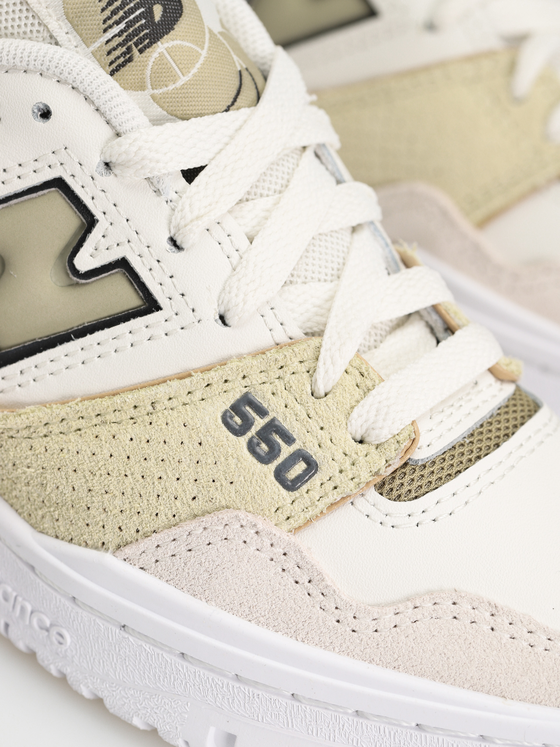 Boty New Balance 550 Wmn (sea salt)