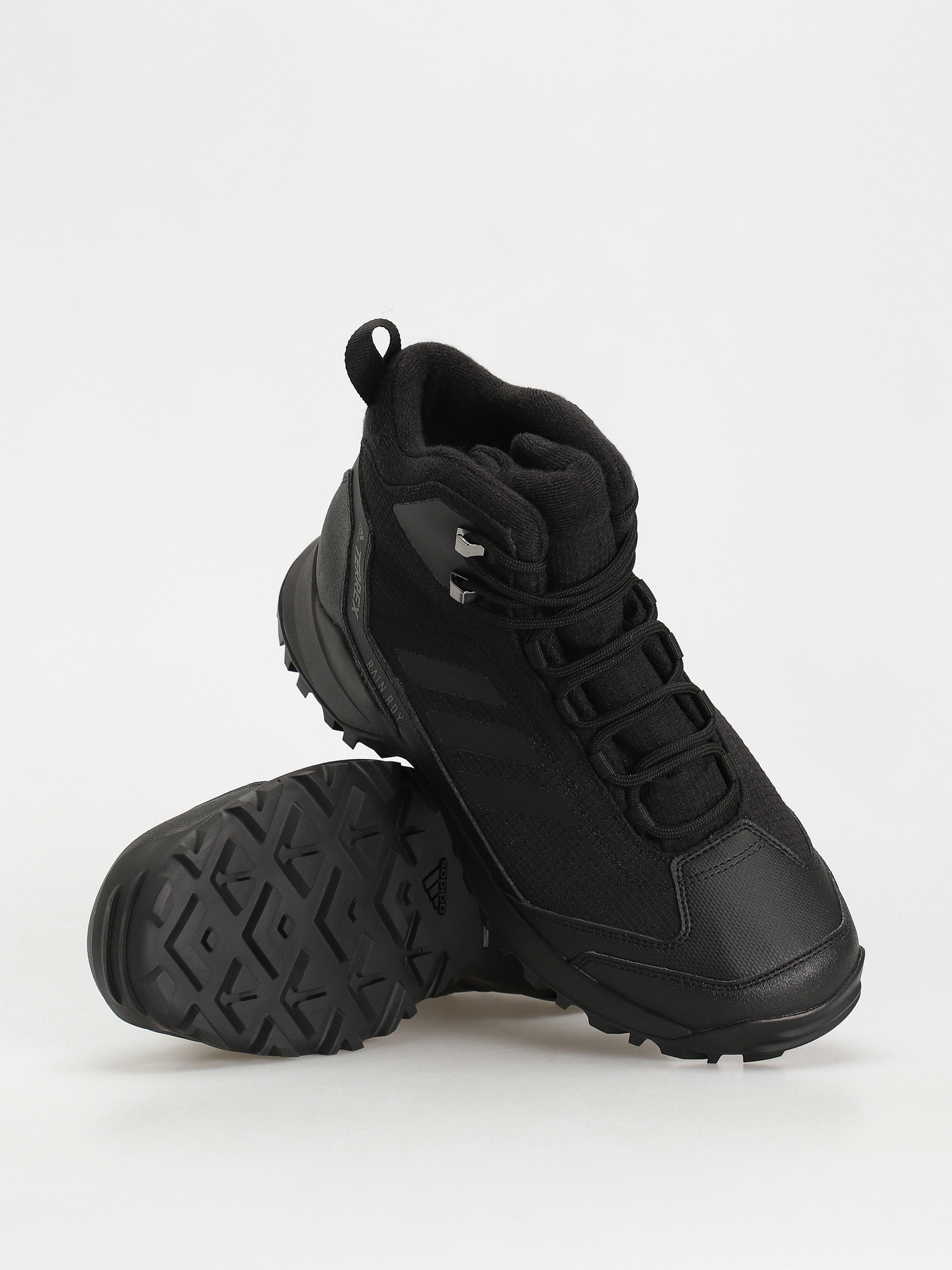 Boty adidas Originals Frozetrack (cblack/cblack/grefou)
