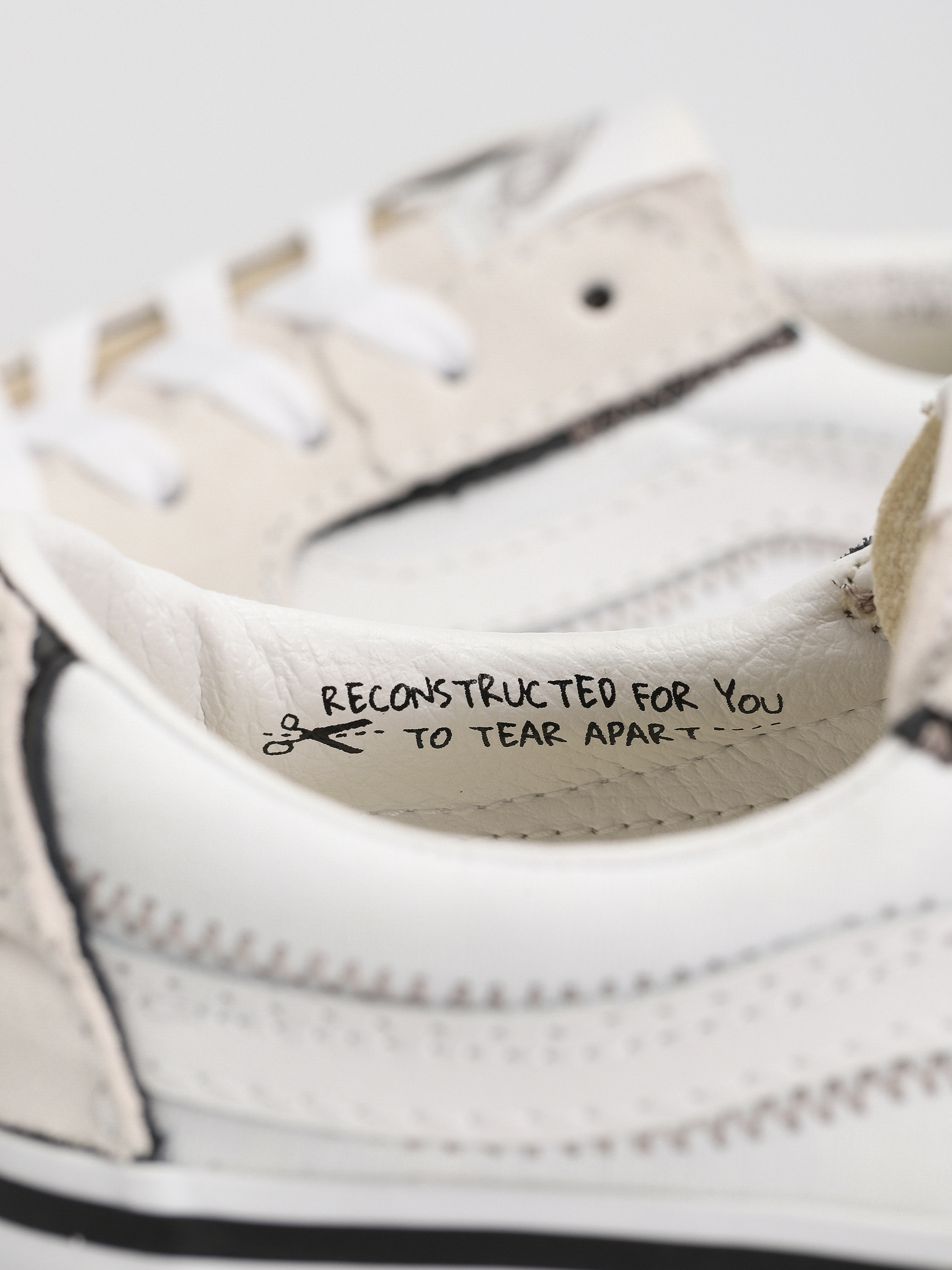 Boty Vans Sk8 Low Reconstruct (true white)