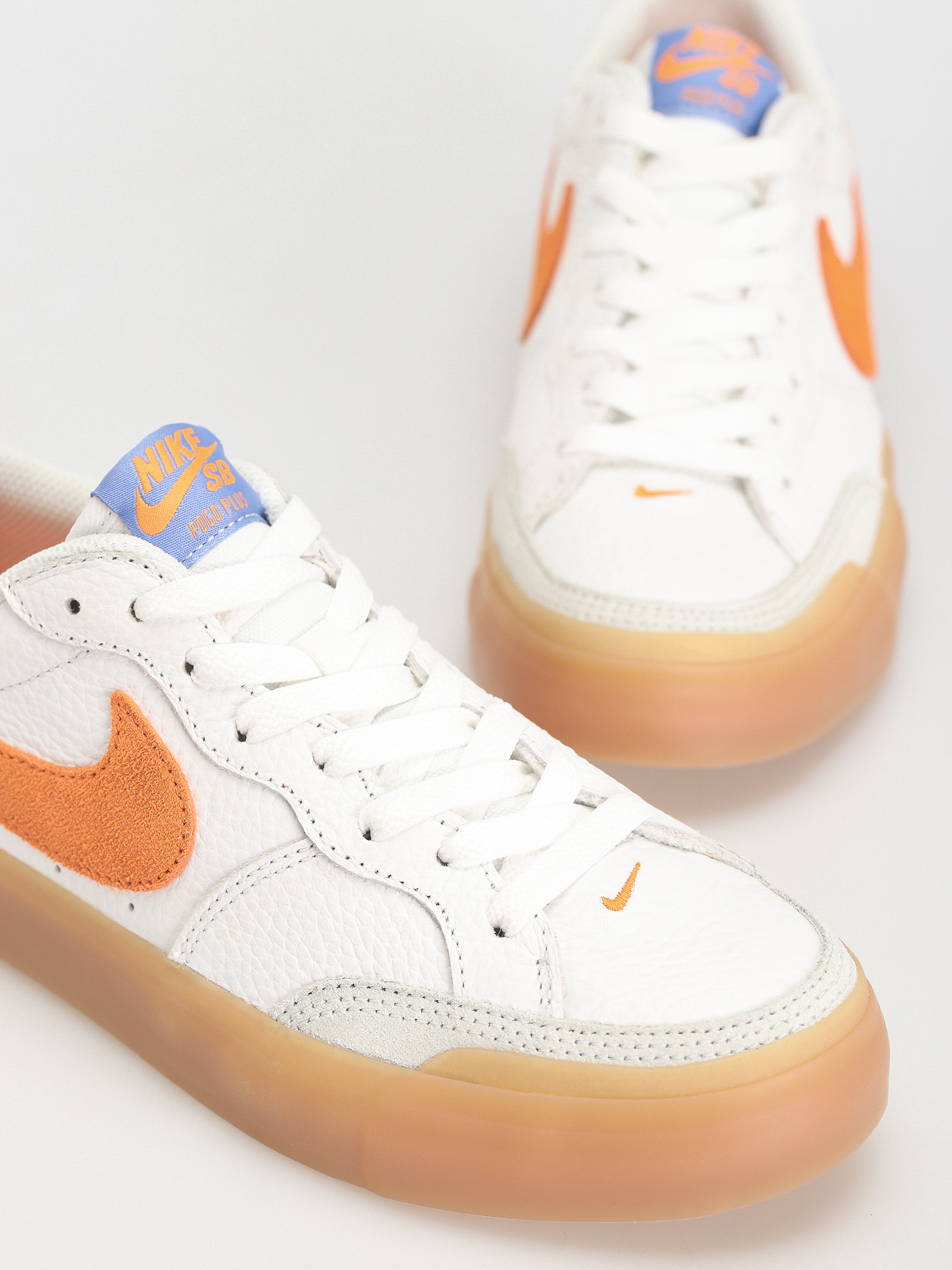 Boty Nike SB Zoom Pogo Plus Premium (summit white/bright mandarin)