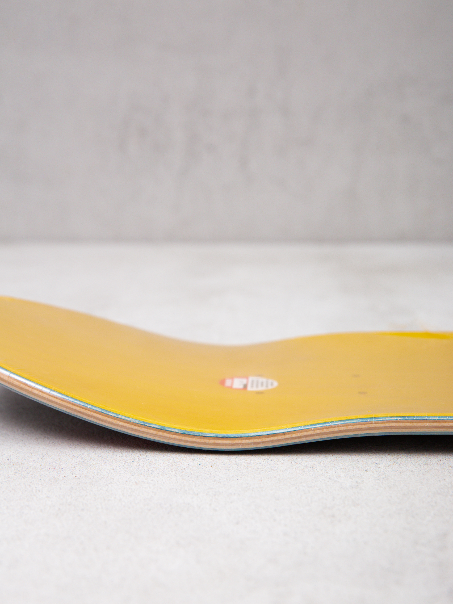 Deska Krooked Jahmal Guest Artist (black/red)