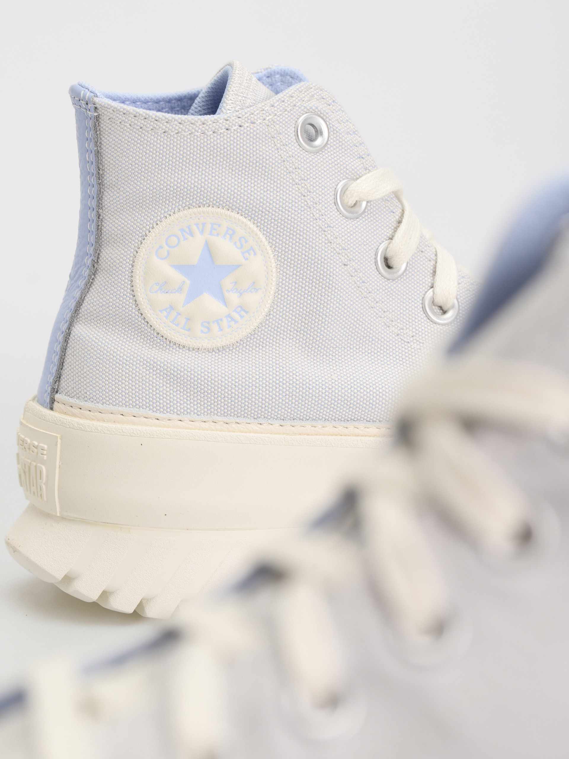 Boty Converse Chuck Taylor All Star Lugged 2.0 Hi (mystic sky/egret)