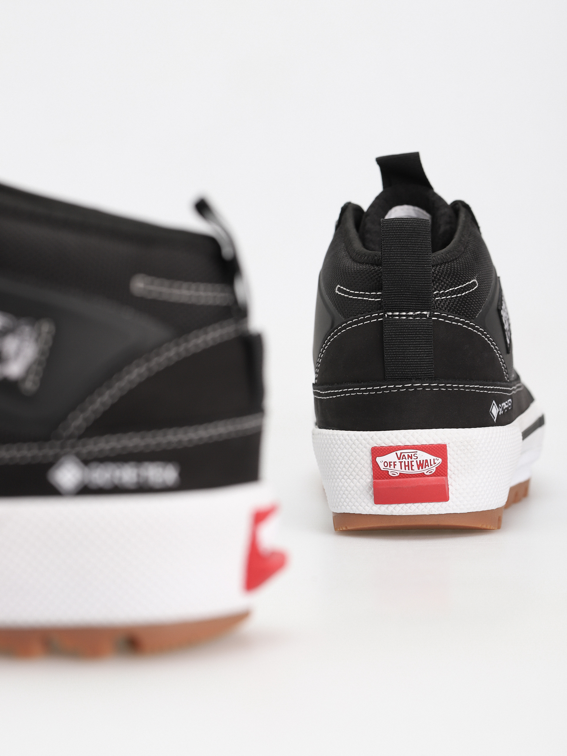 Boty Vans Half Cab Gore Tex Mte 3 (black/white)