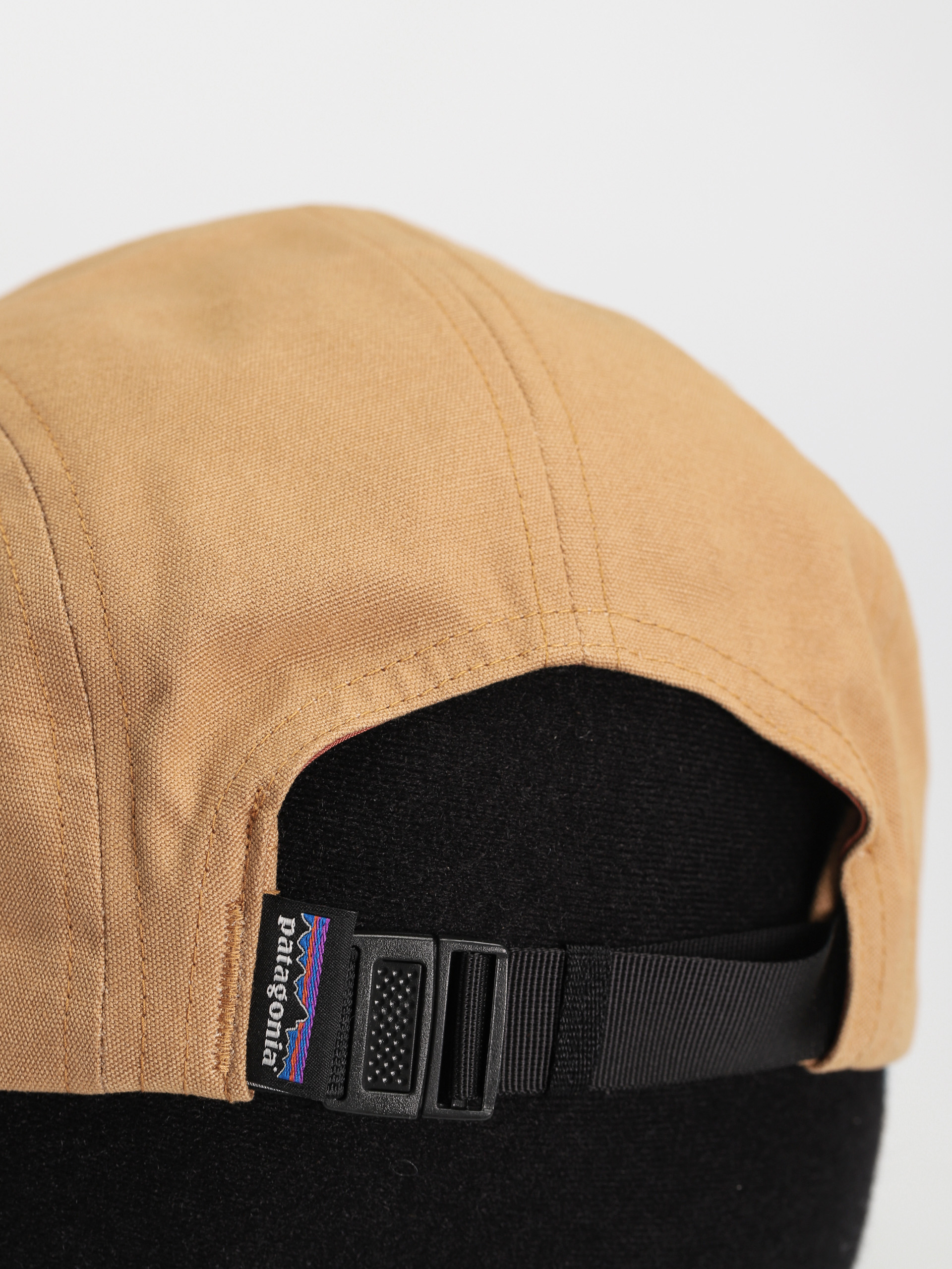 Kšiltovka  Patagonia P 6 Label Maclure (grayling brown)