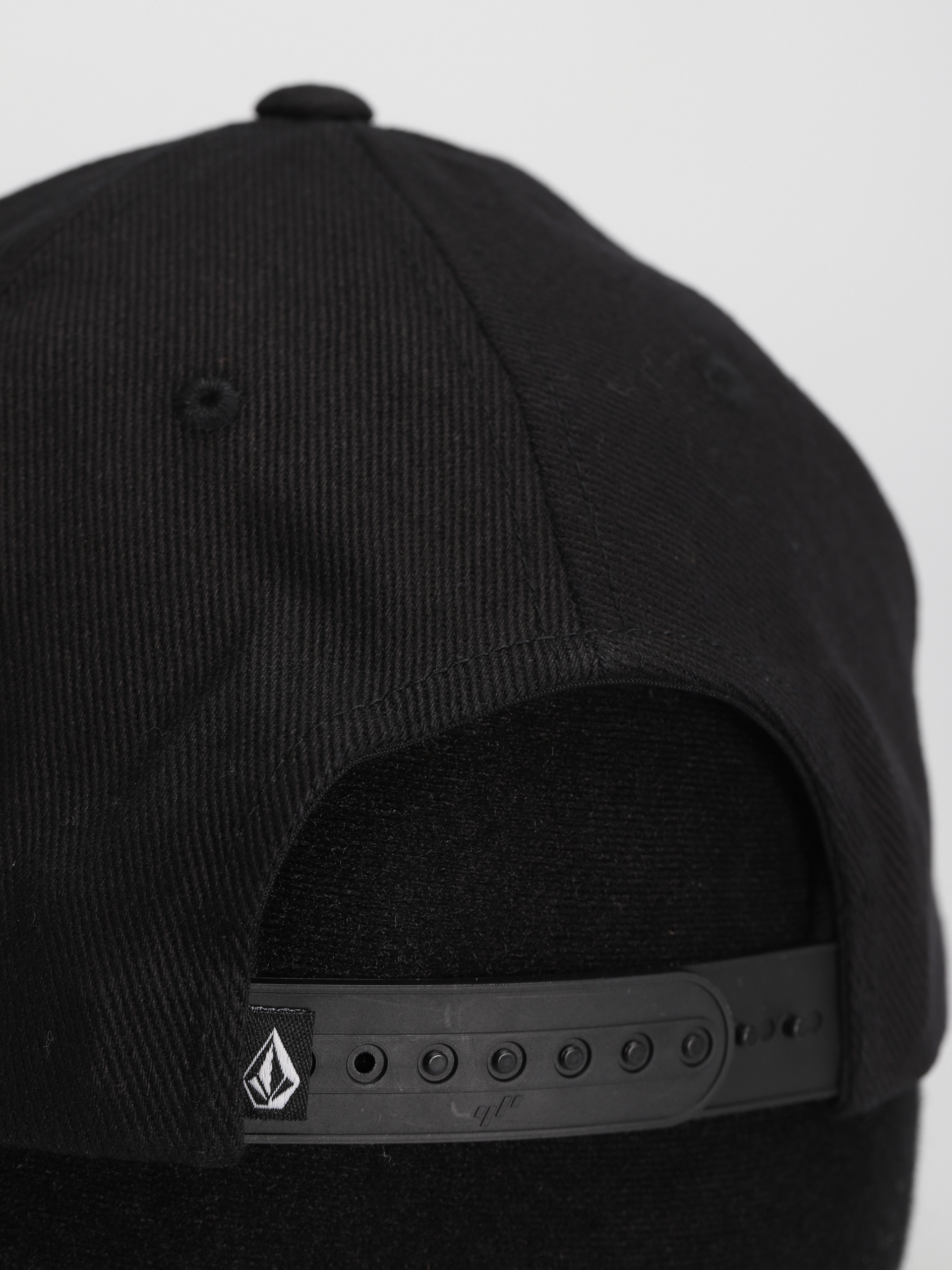 Kšiltovka  Volcom Ray Stone Adj (black)