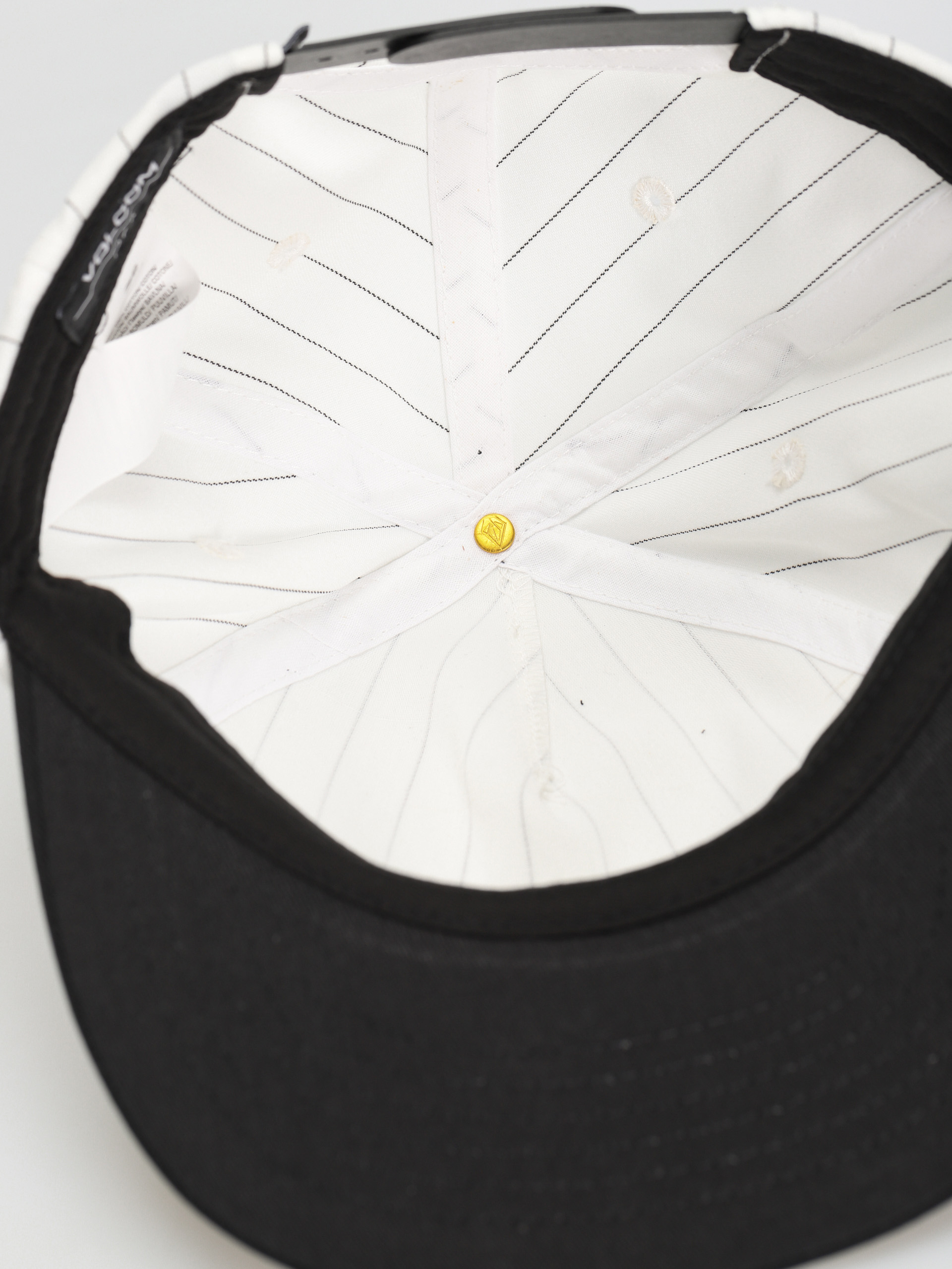 Kšiltovka  Volcom Strike Stone Adj (black stripe)