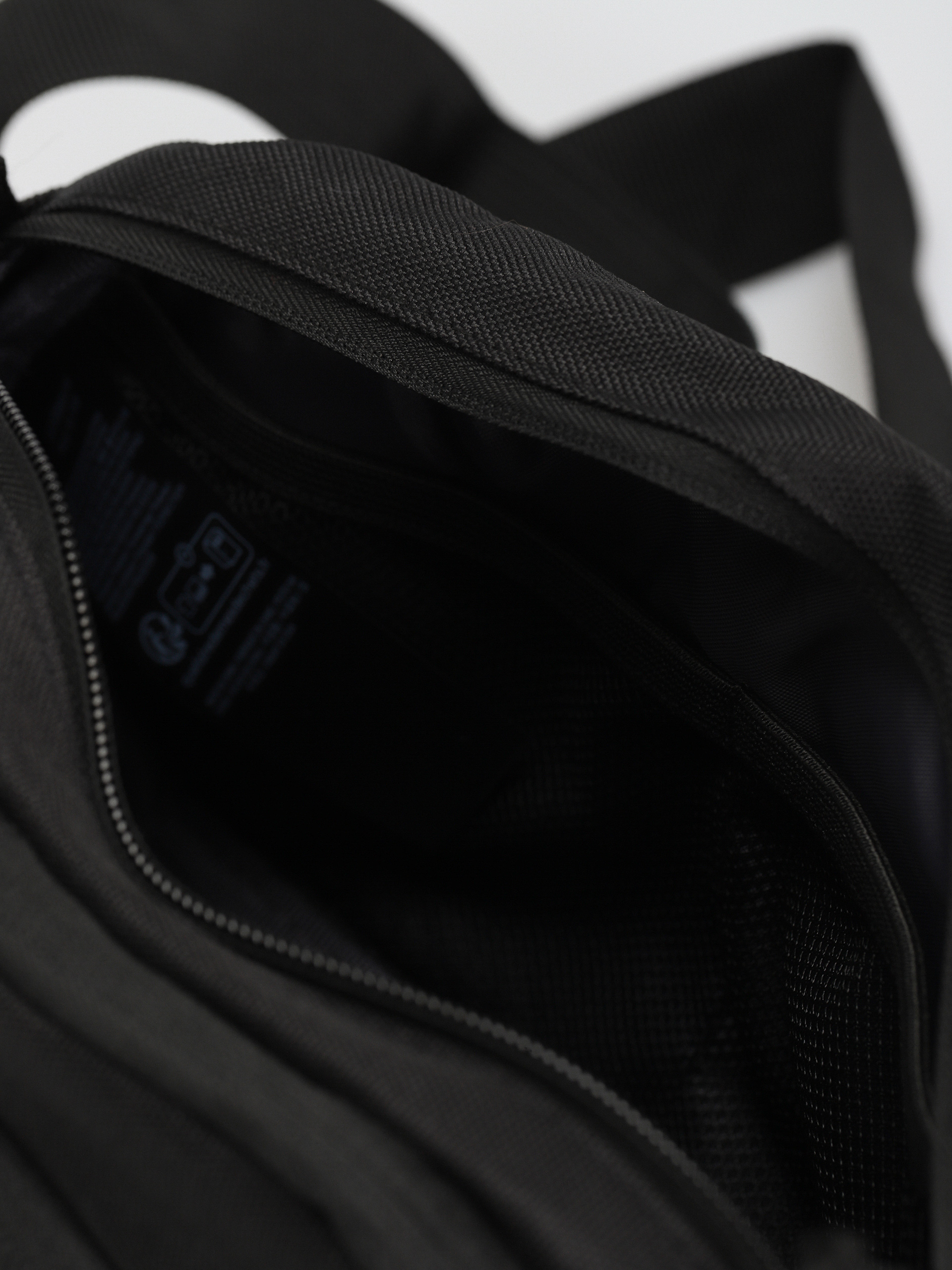 Ledvinka Volcom Waisted Pack (black)