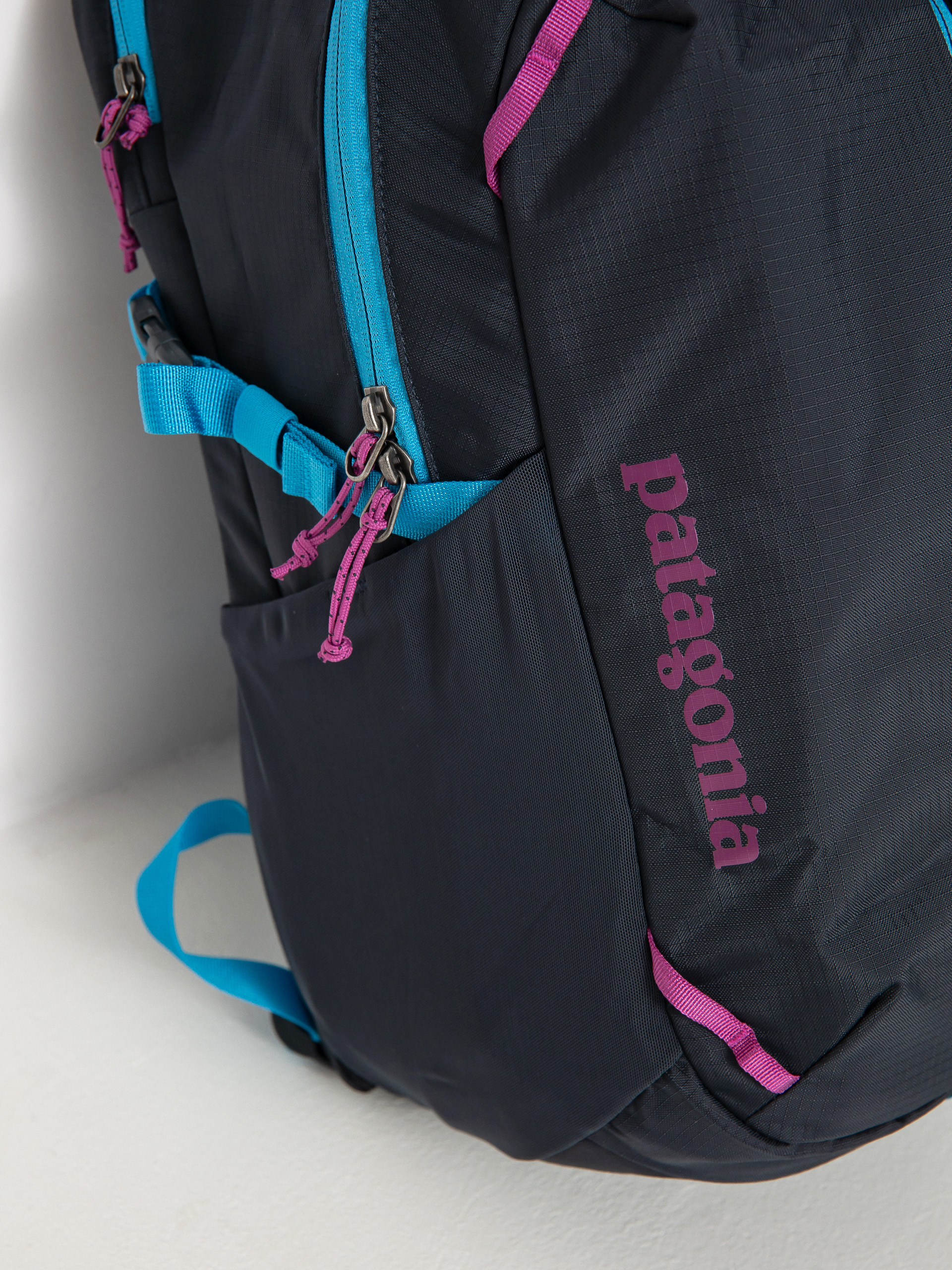 Batoh Patagonia Refugio Day Pack 26L (pitch blue)