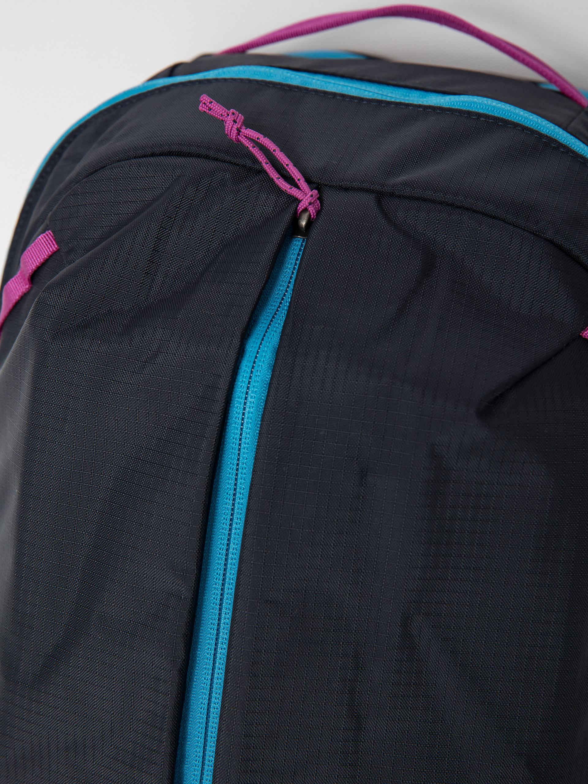 Batoh Patagonia Refugio Day Pack 26L (pitch blue)
