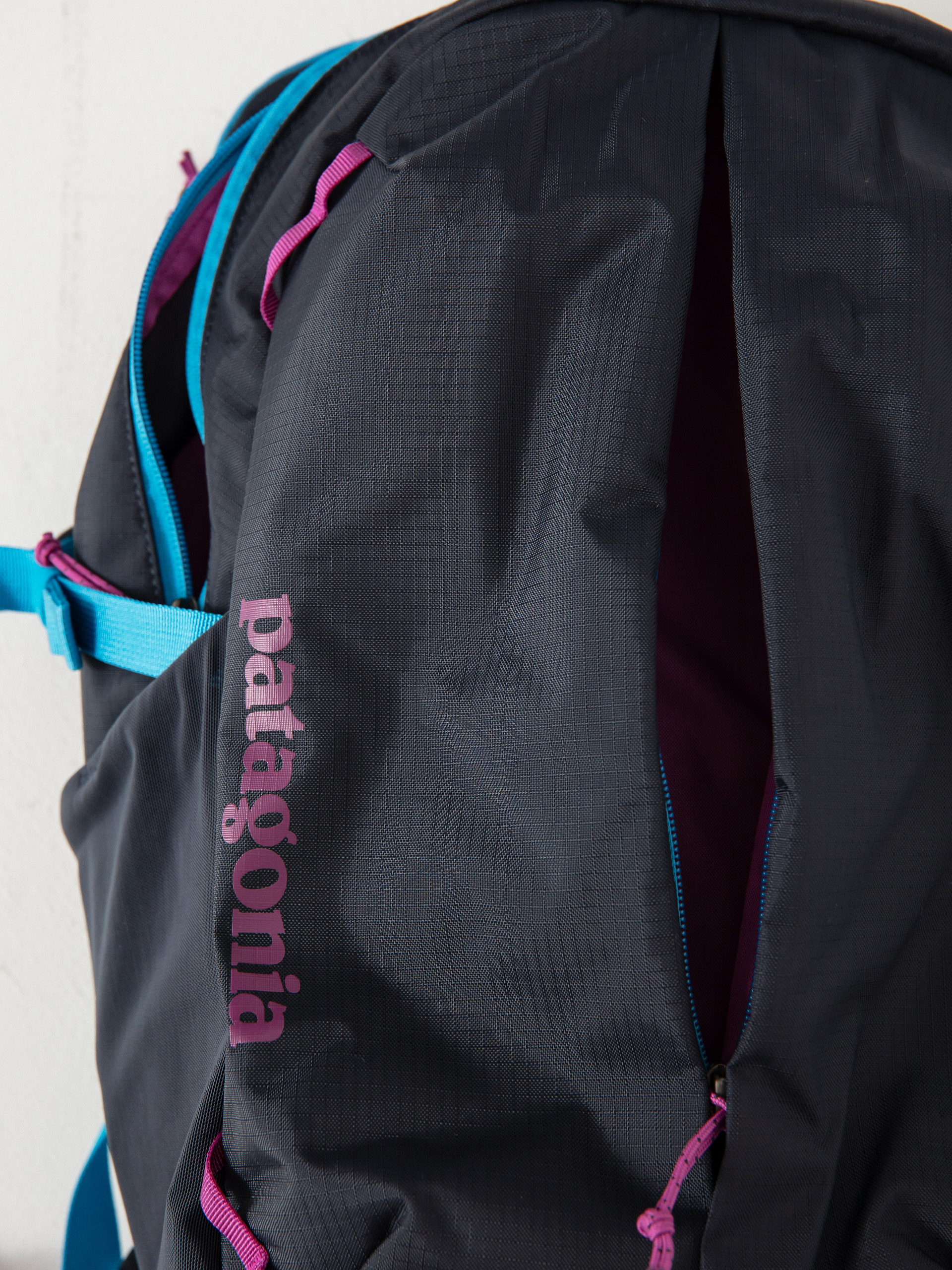 Batoh Patagonia Refugio Day Pack 26L (pitch blue)