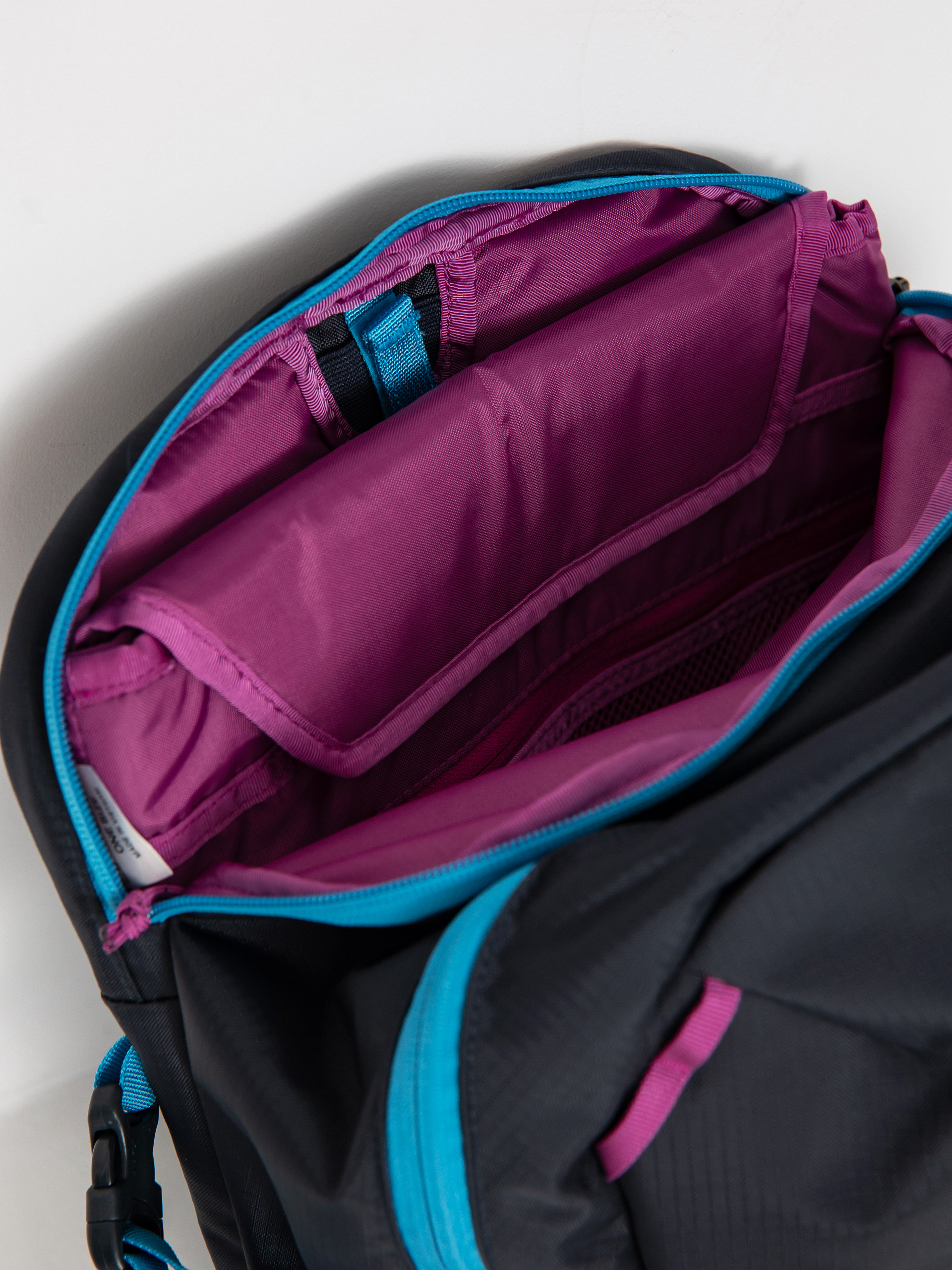 Batoh Patagonia Refugio Day Pack 26L (pitch blue)