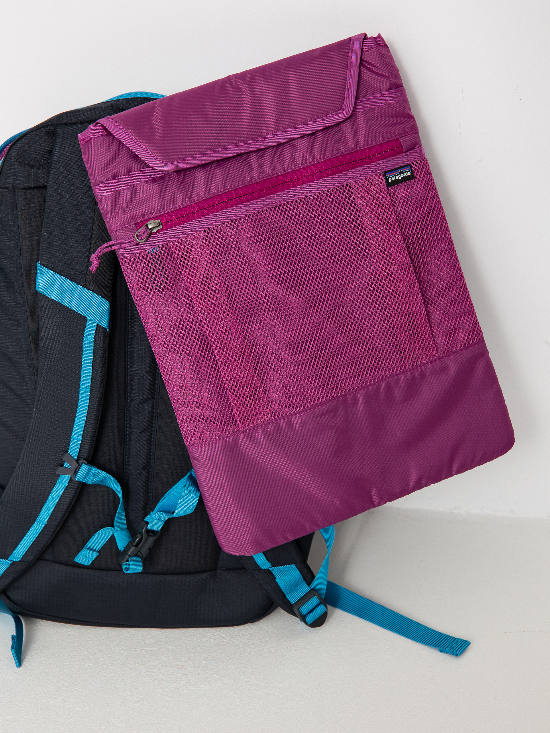 Batoh Patagonia Refugio Day Pack 26L (pitch blue)