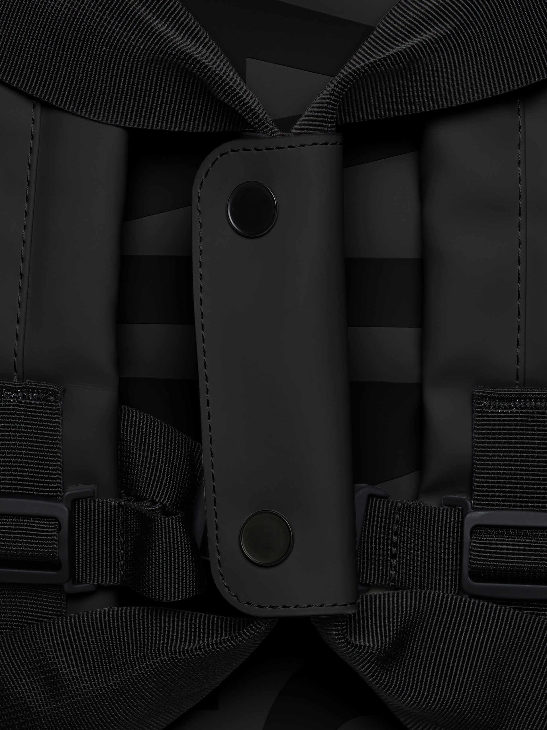 Taška Rains Texel Duffel Bag (black)