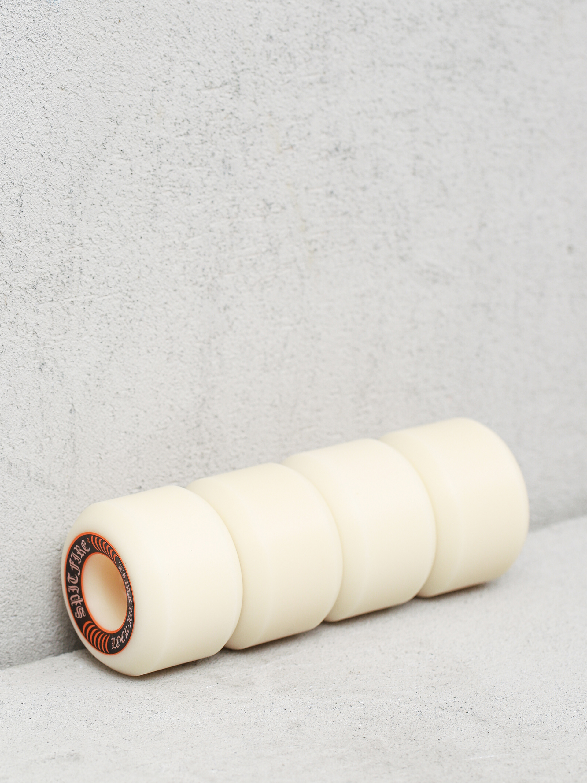 Kolečka Spitfire F4 99D Lock In Full (white/orange)