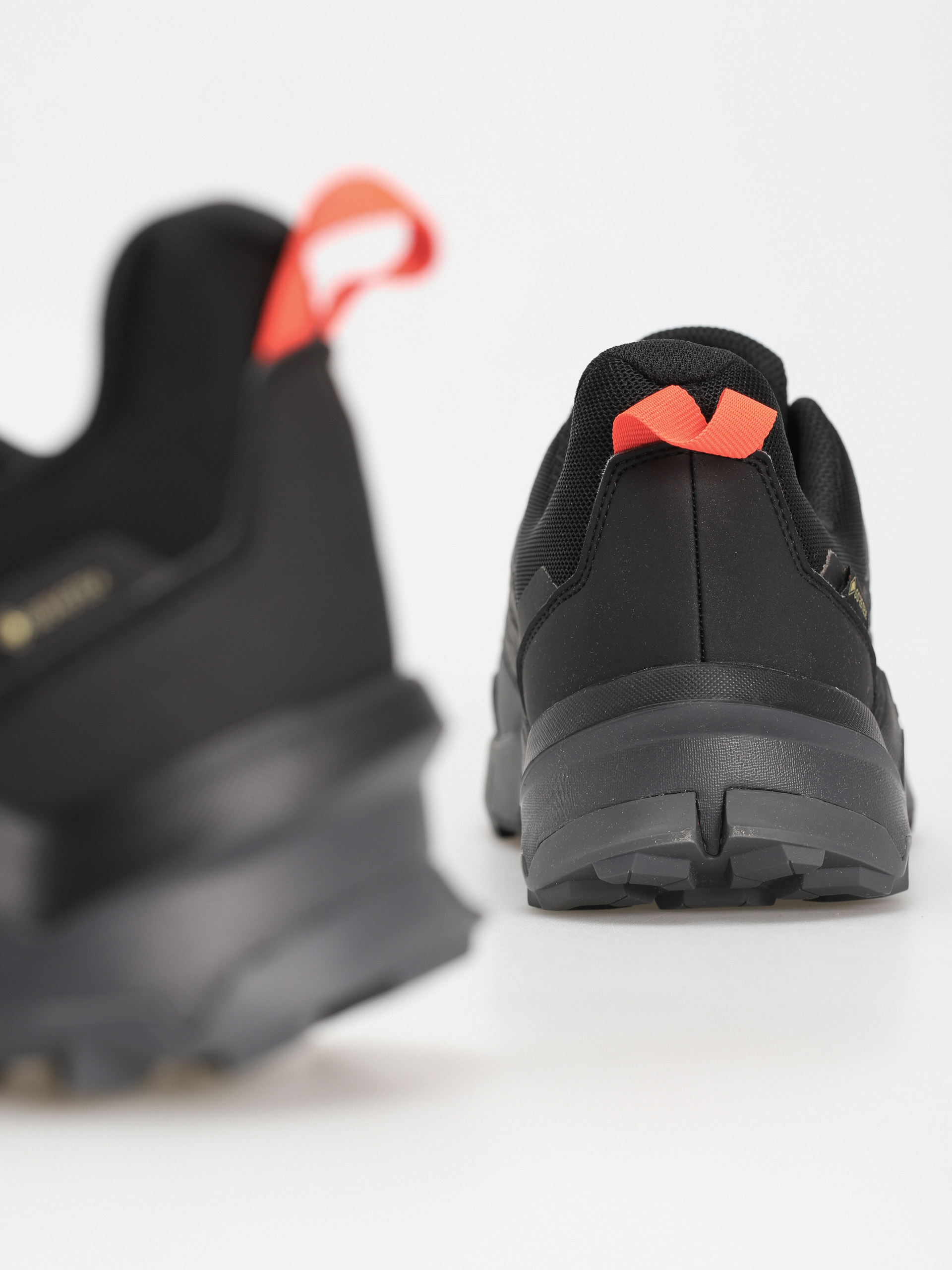 Boty adidas Originals Terrex Ax4 Gtx (gresix/grefou/solred)