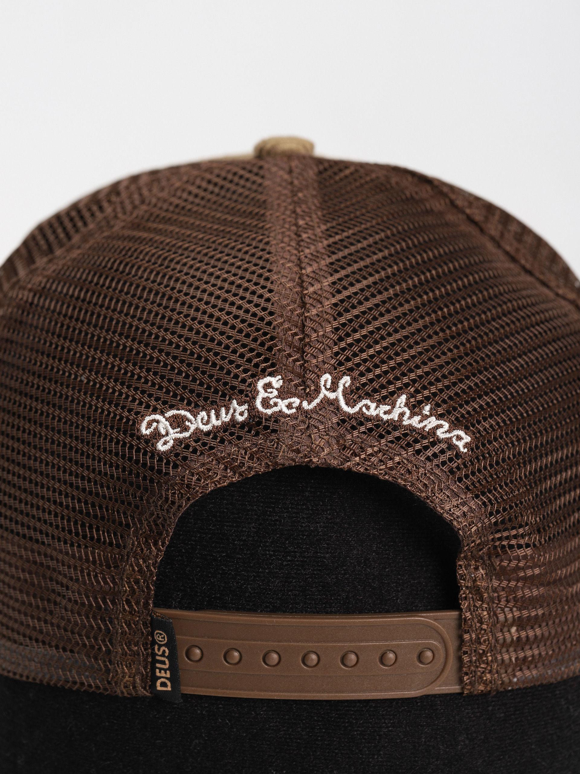 Kšiltovka  Deus Ex Machina Shield Cord Trucker (tobacco)