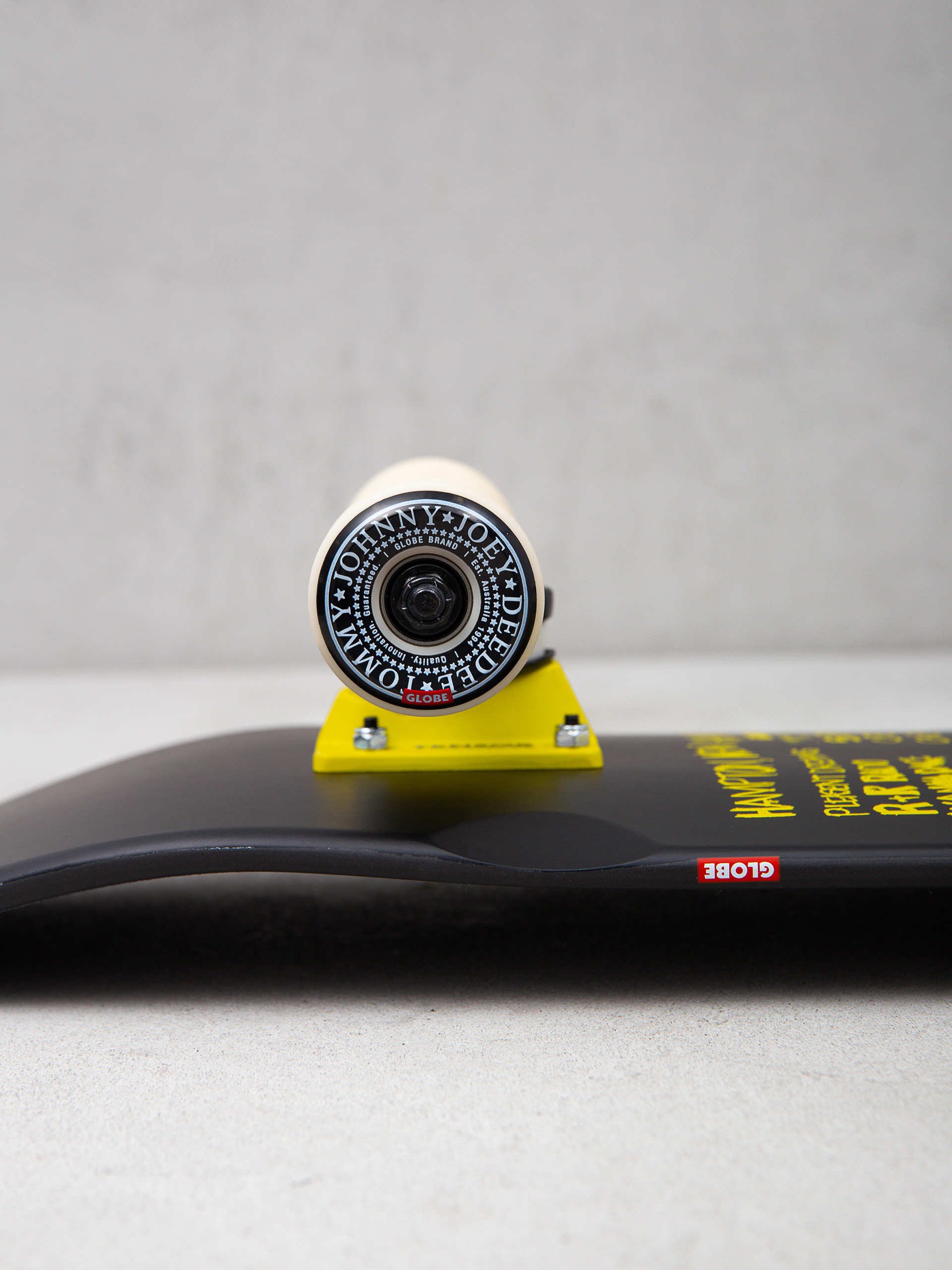 Cruiser Globe Hammer (ramones/hey ho)