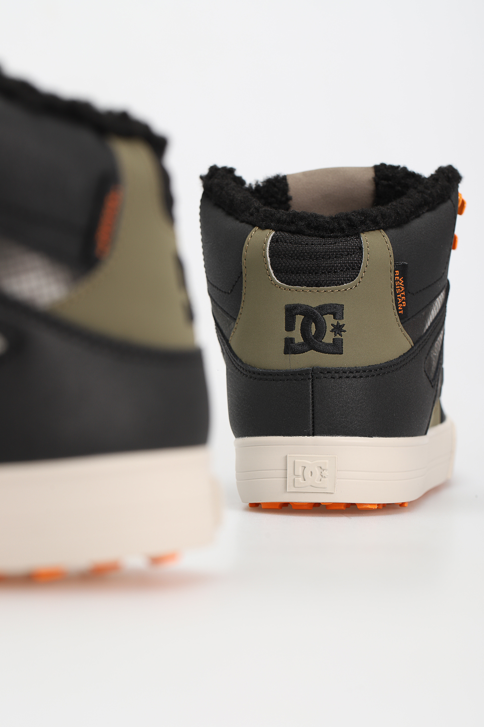 Zimní boty DC Pure Ht Wc Wnt (black/green print)