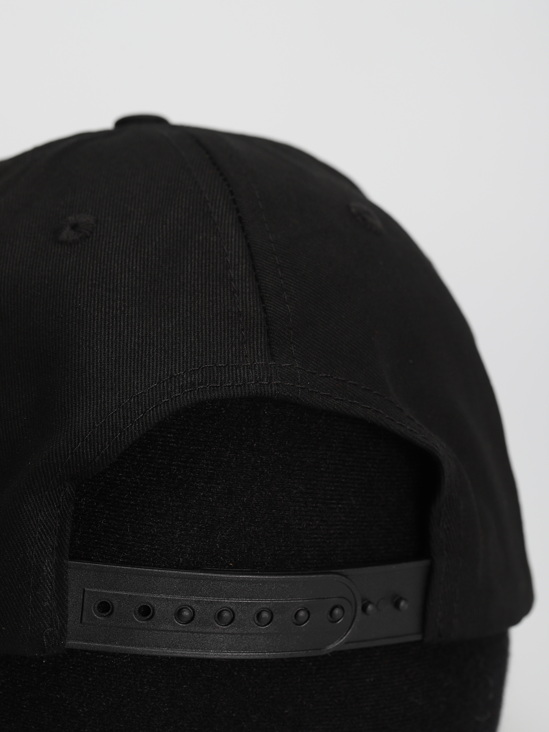 Kšiltovka  Santa Cruz Classic Dot Snapback (black)
