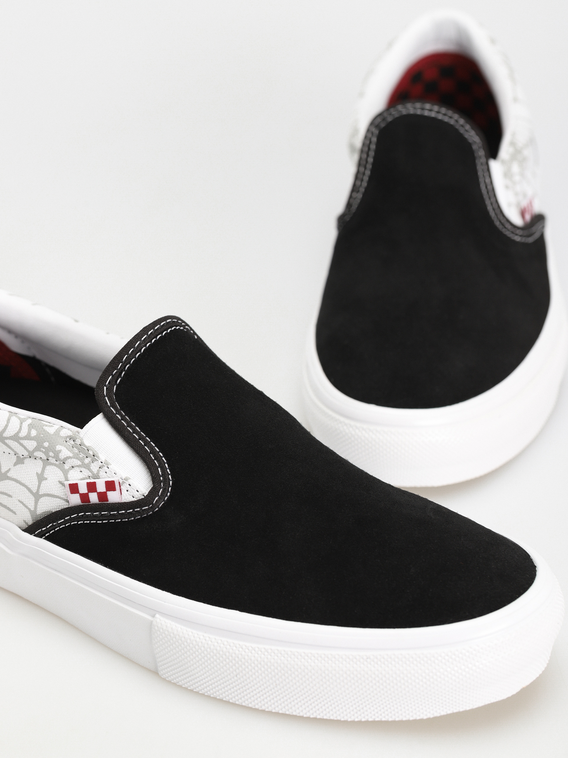 Boty Vans Skate Slip On (black widow spider black/white/red)