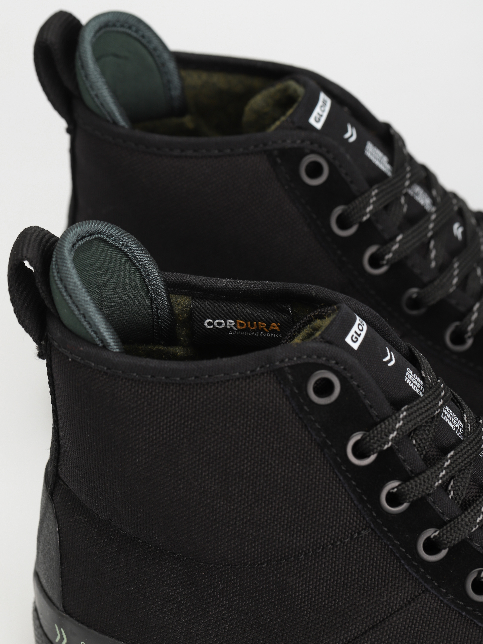 Boty Globe Los Angered II Winter (black/summit)