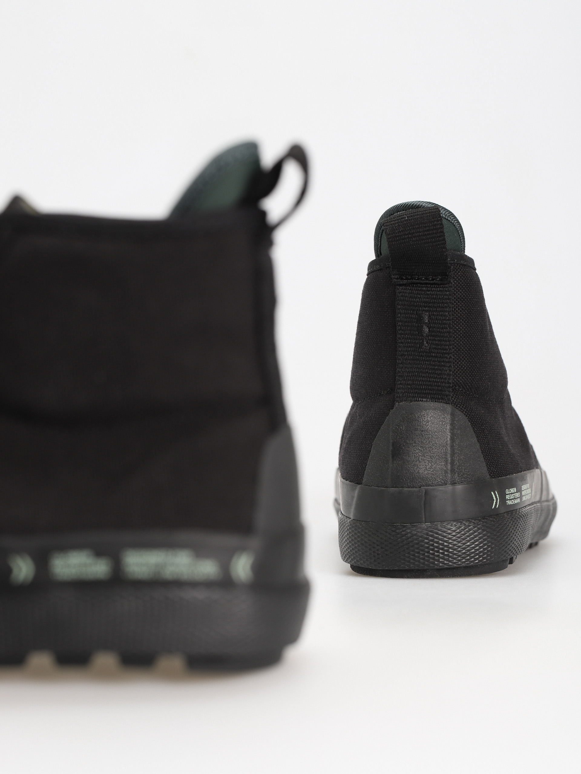 Boty Globe Los Angered II Winter (black/summit)