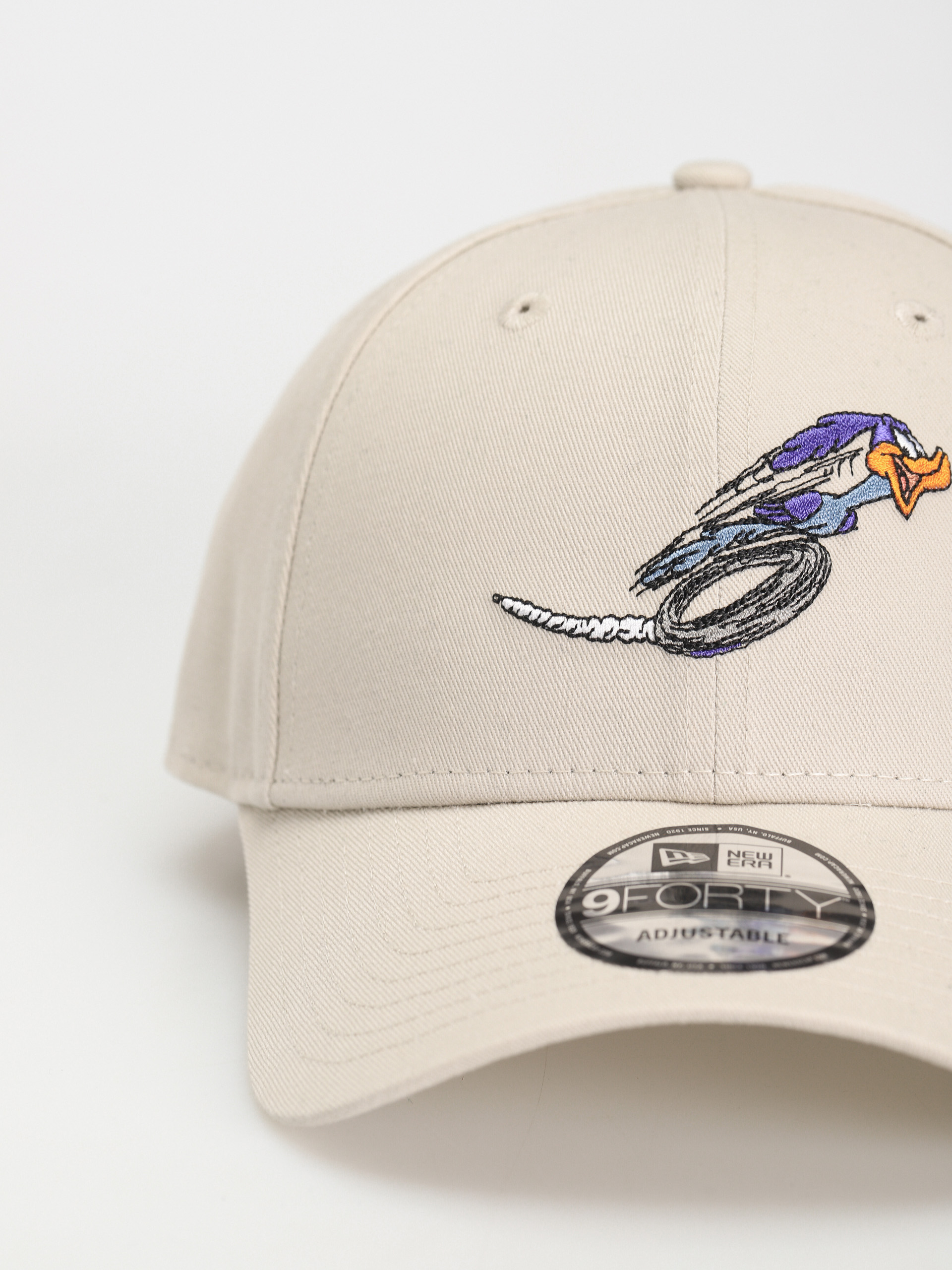 Kšiltovka  New Era Looney Tunes 9Forty RoadRunner (stone/black)