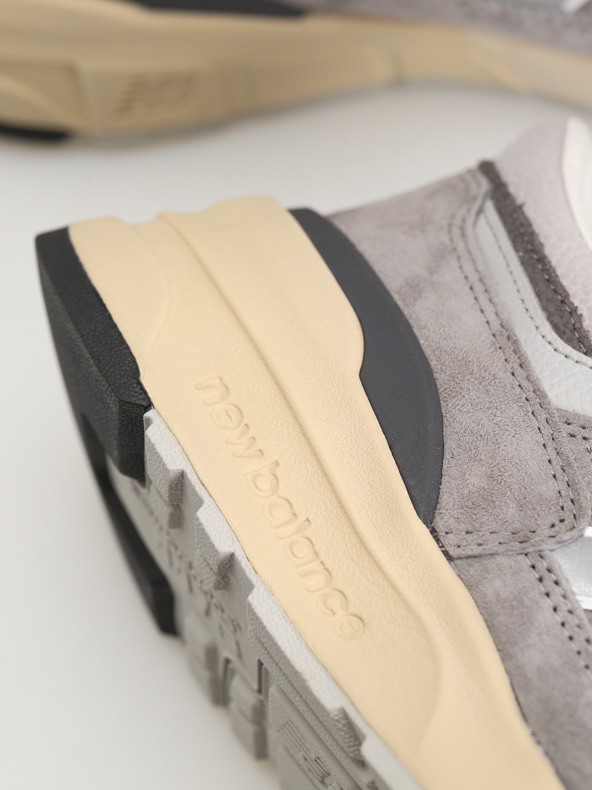 Boty New Balance 997 (shadow grey)