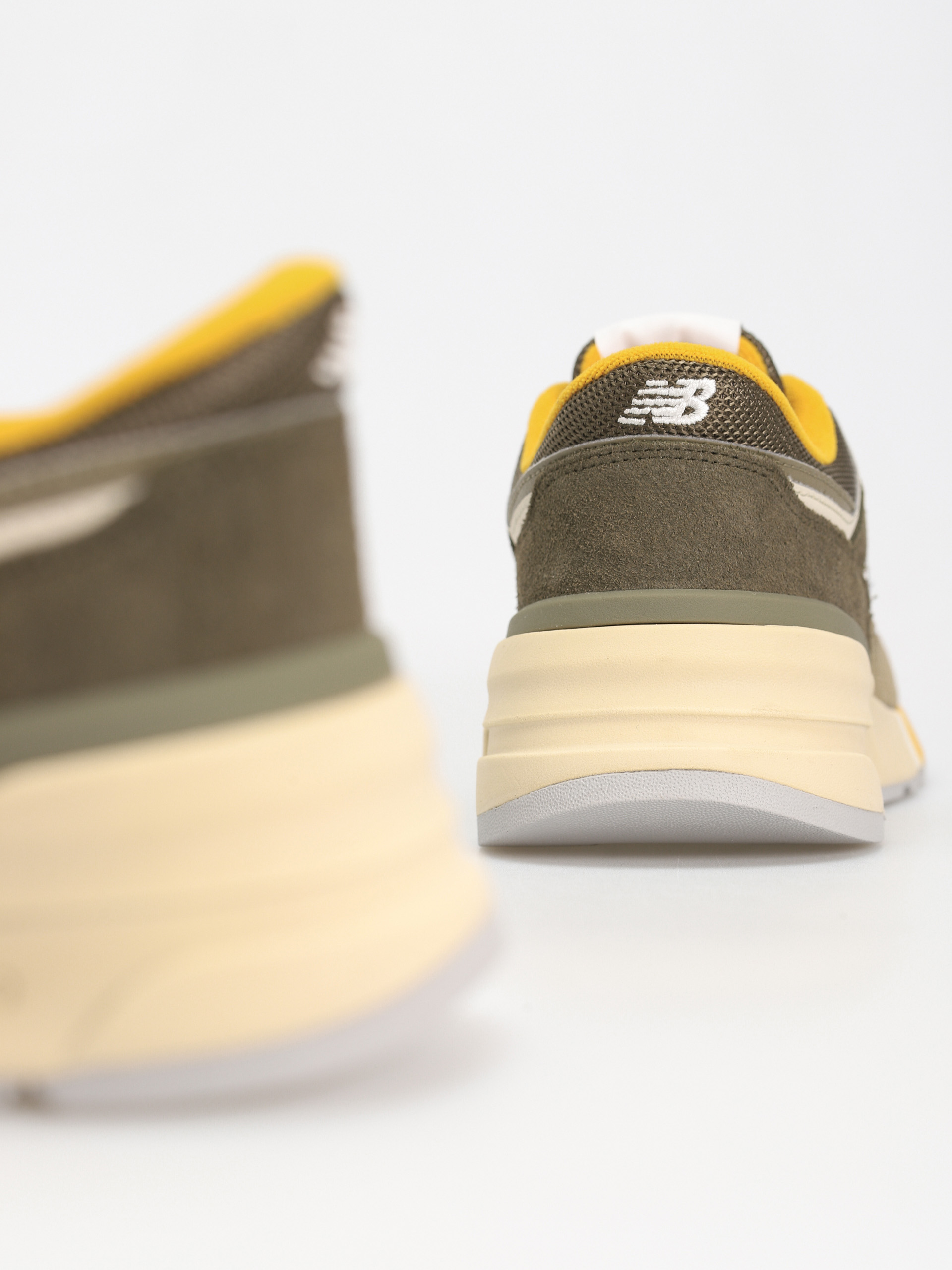 Boty New Balance 997 (covert green)