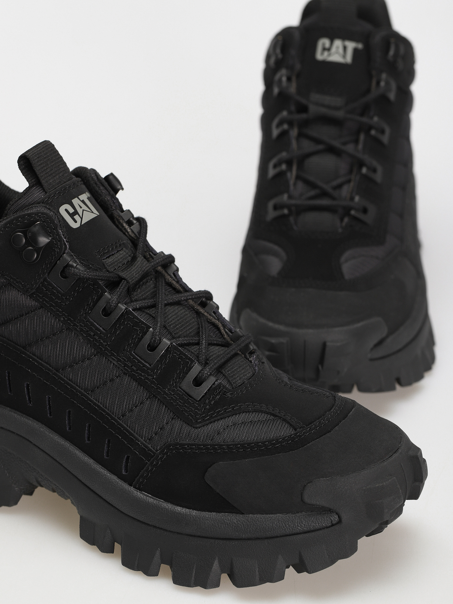 Boty Caterpillar Intruder Mid (black)