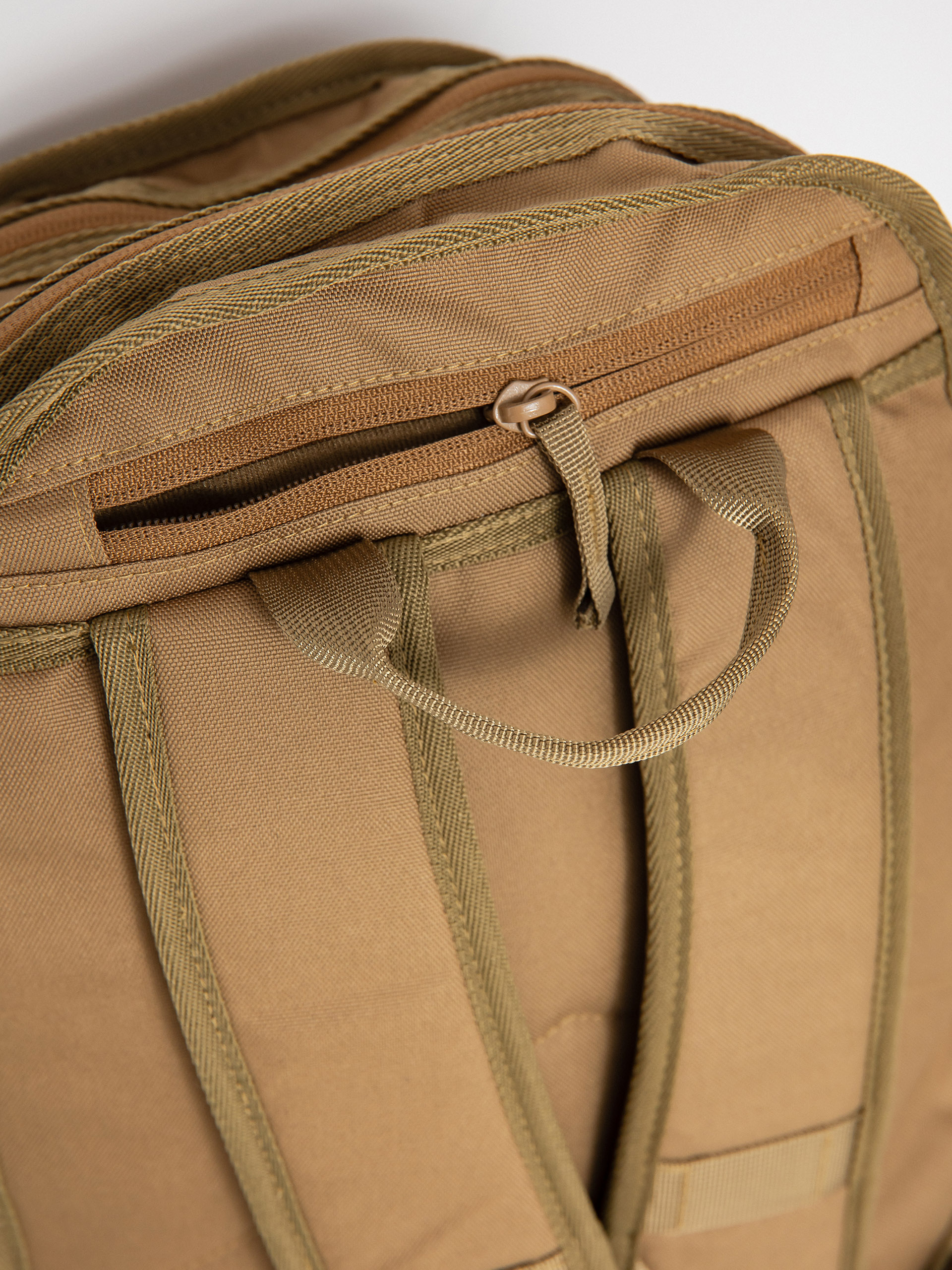 Batoh Etnies Marana (camel)