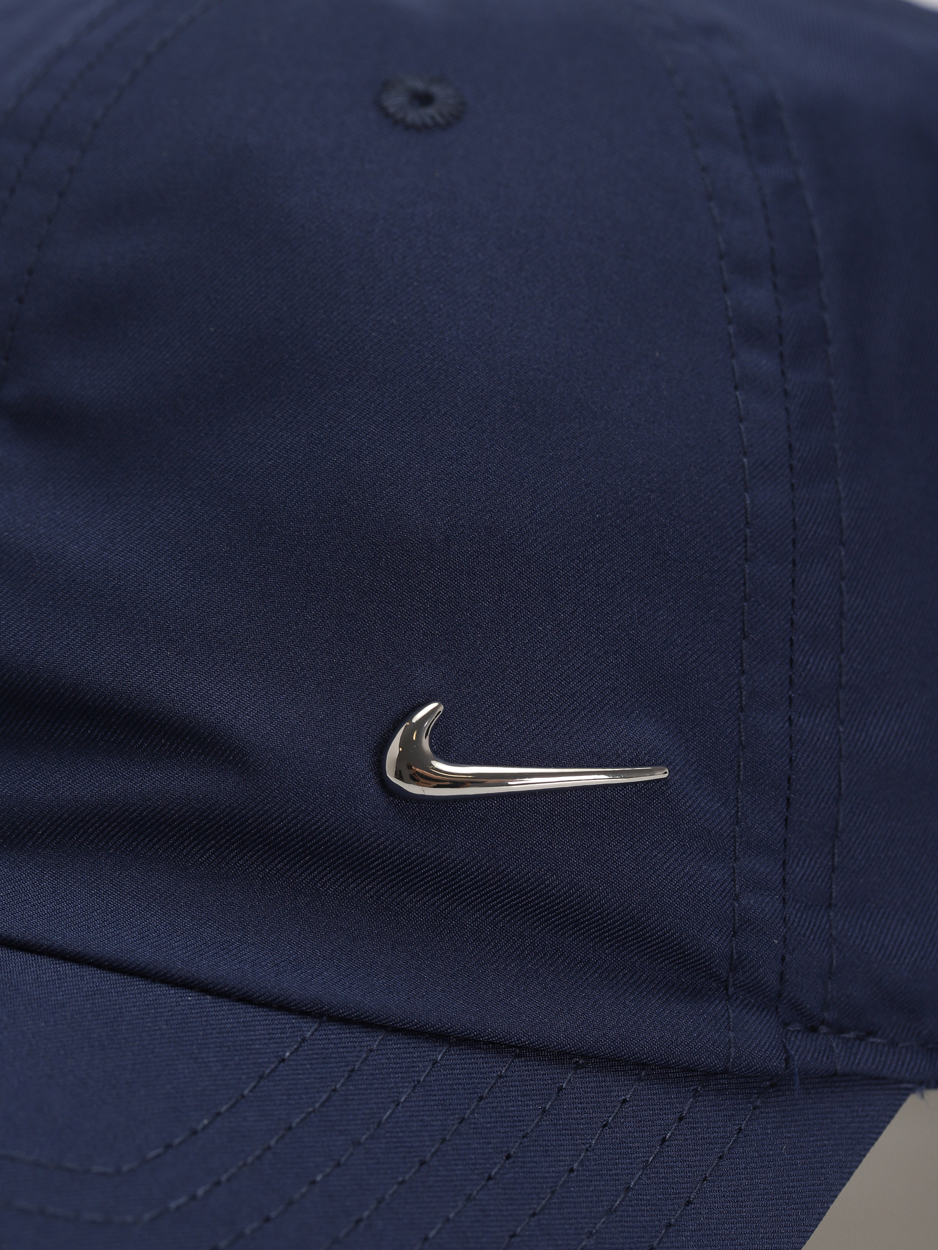 Kšiltovka  Nike SB Dri FIT Club (midnight navy/metallic silver)
