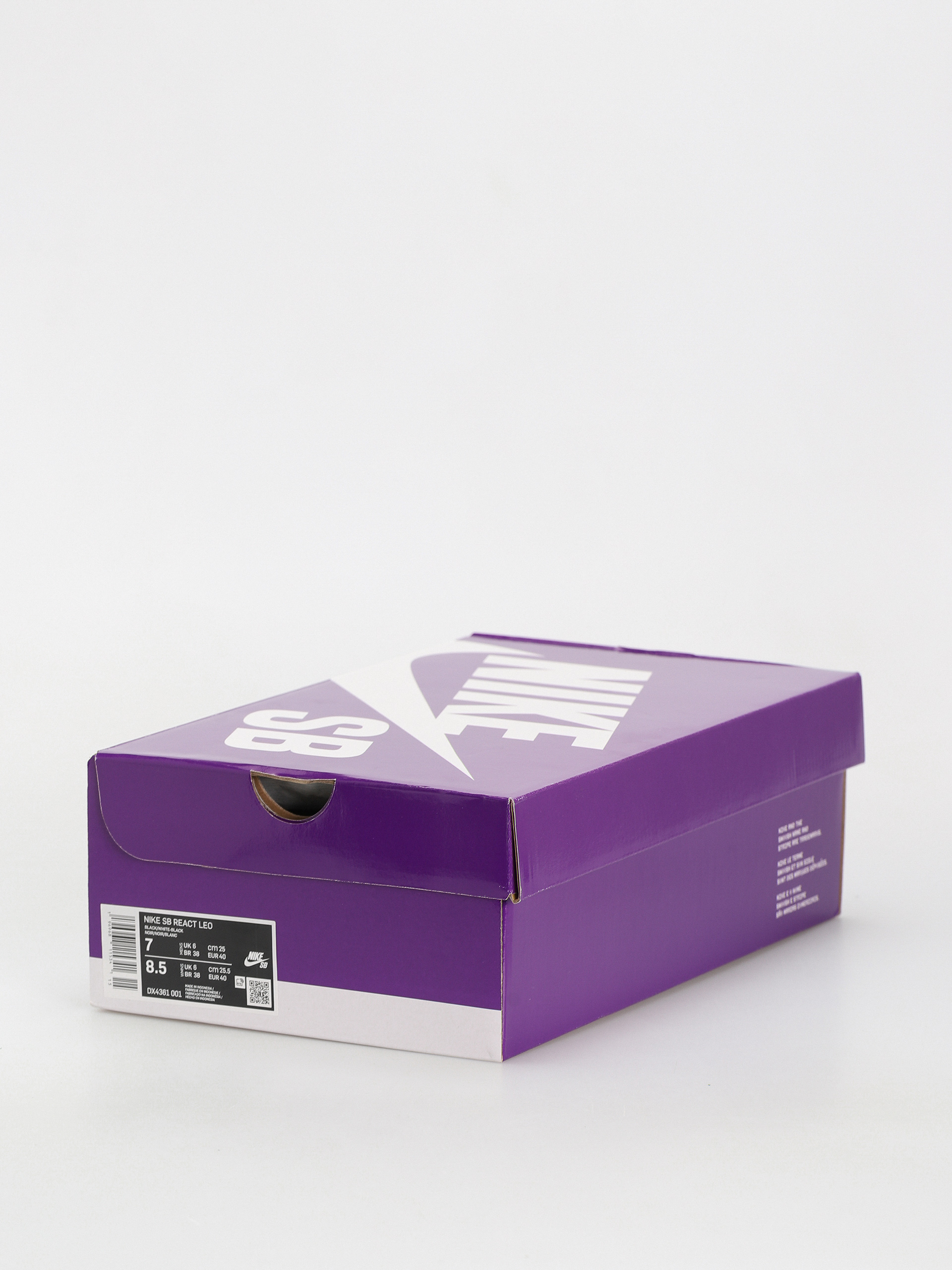 Boty Nike SB React Leo (black/white black gum light brown)