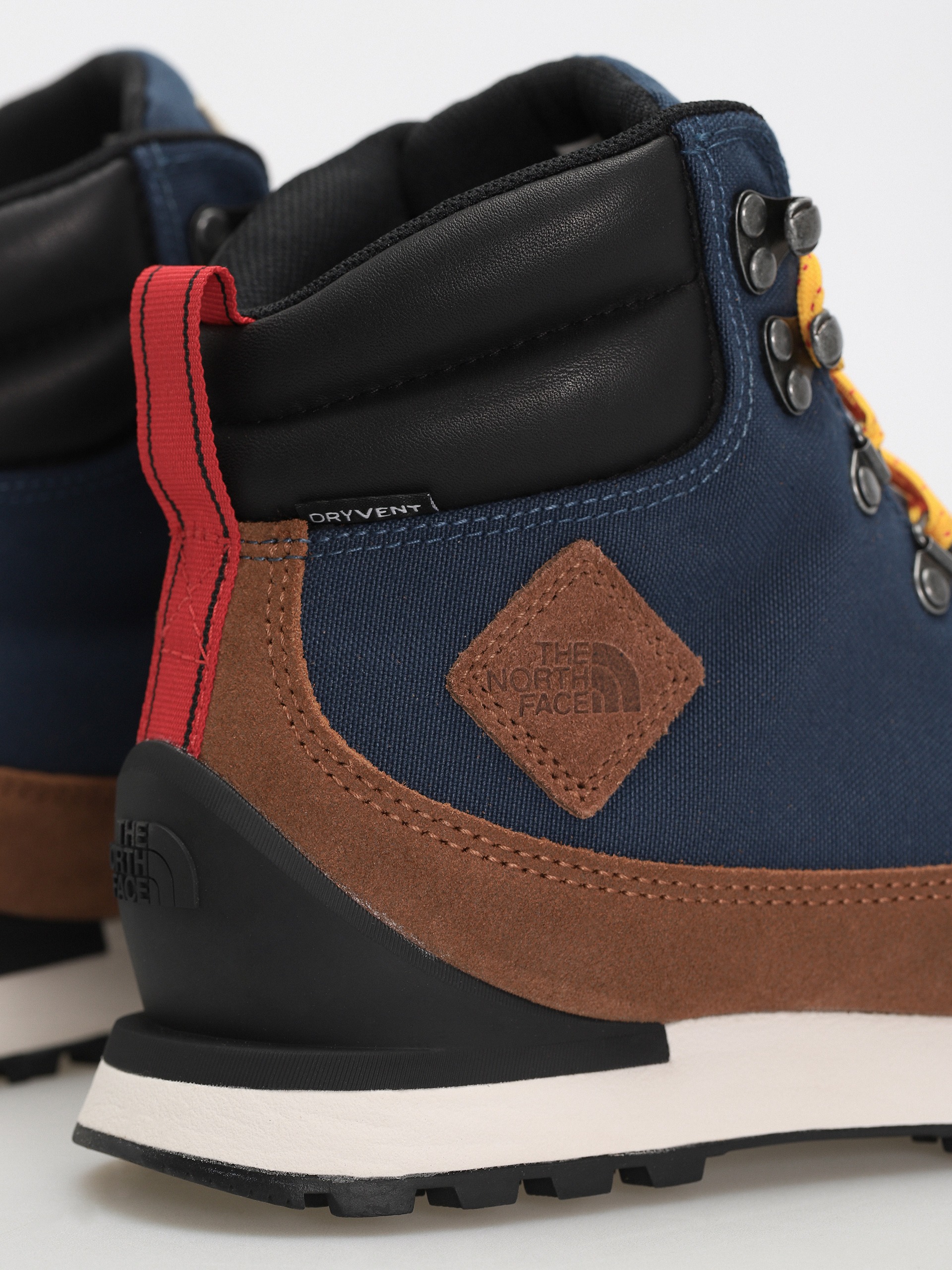 Boty The North Face Back To Berkeley Iv Textile Wp (shady blue/monksrobebrn)