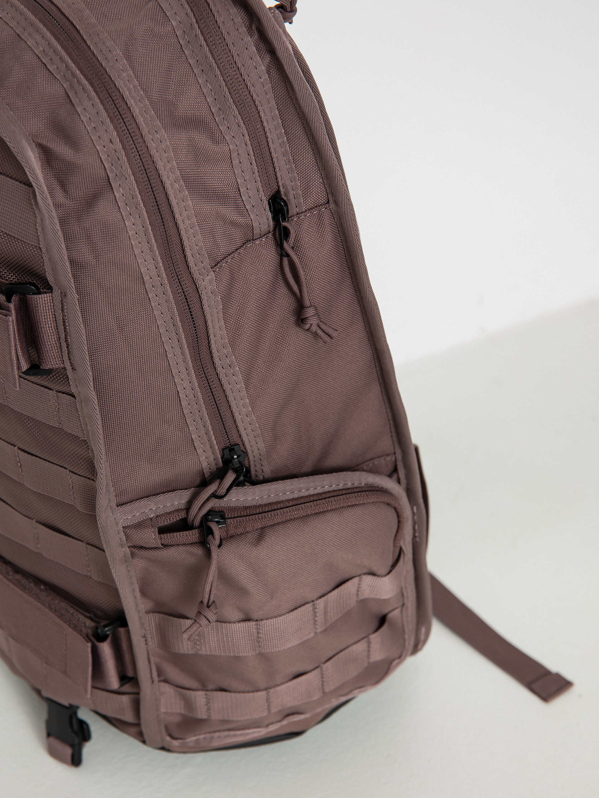 Batoh Nike SB RPM (plum eclipse/plum eclipse/anthracite)