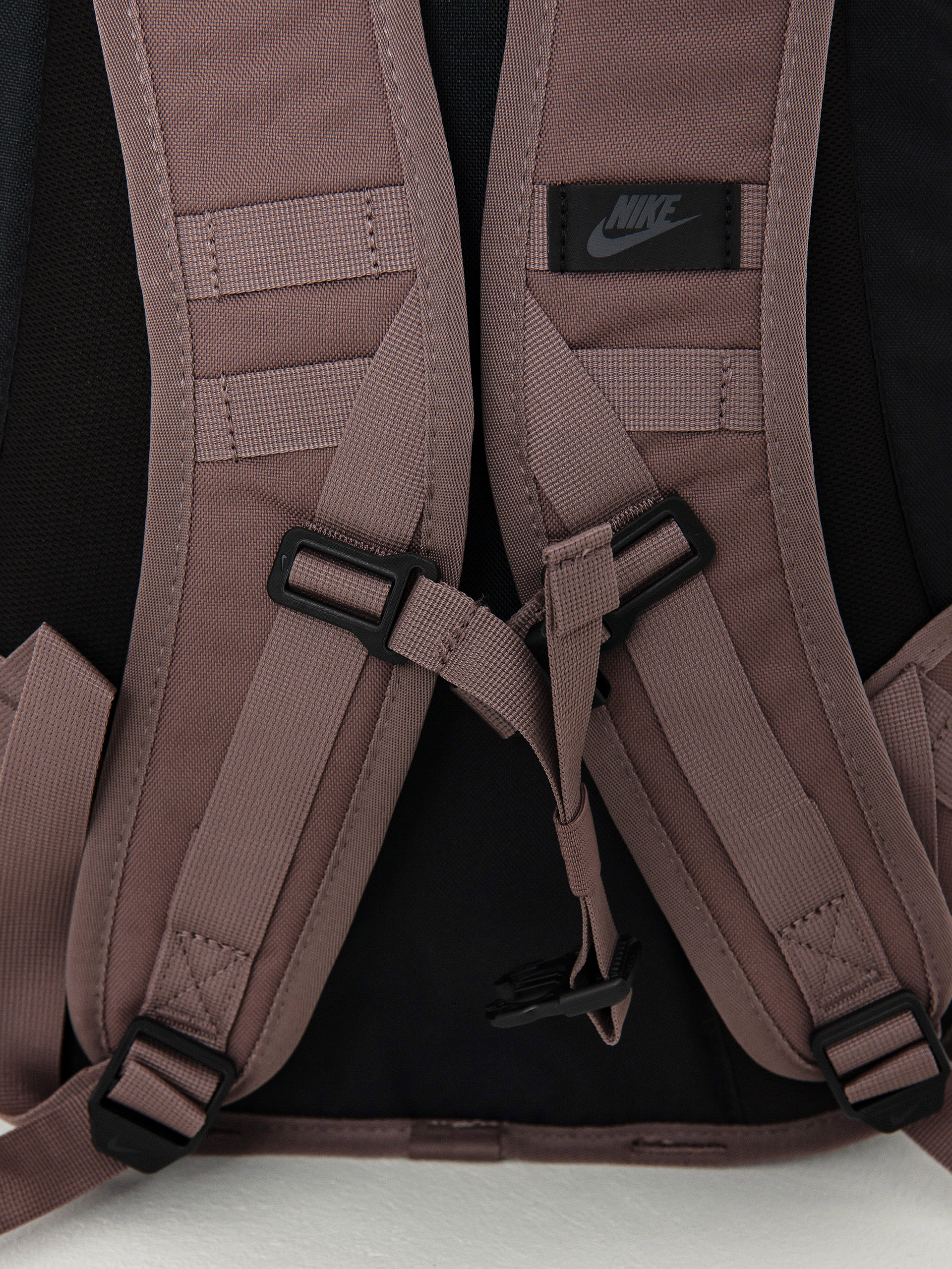 Batoh Nike SB RPM (plum eclipse/plum eclipse/anthracite)