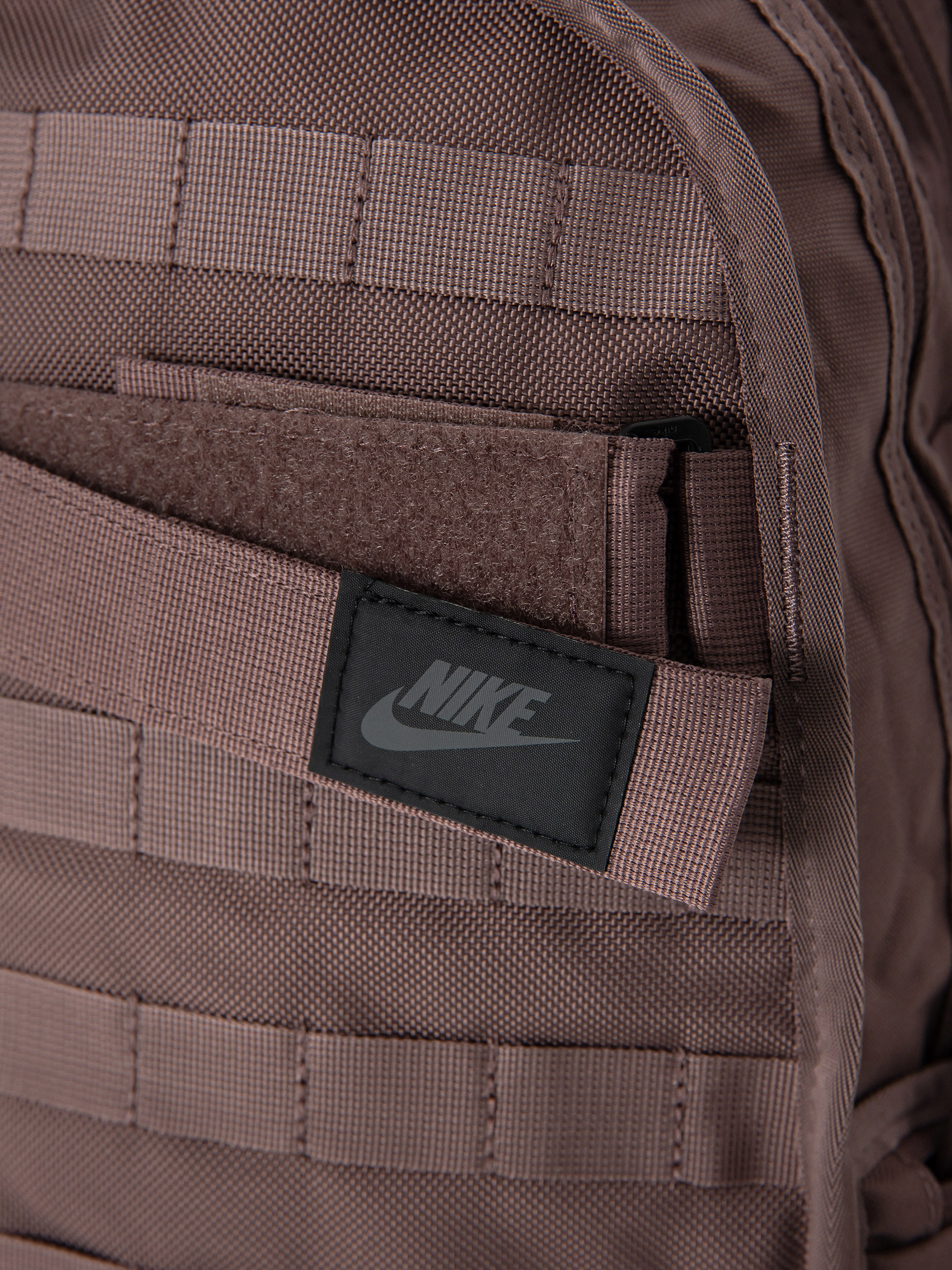 Batoh Nike SB RPM (plum eclipse/plum eclipse/anthracite)