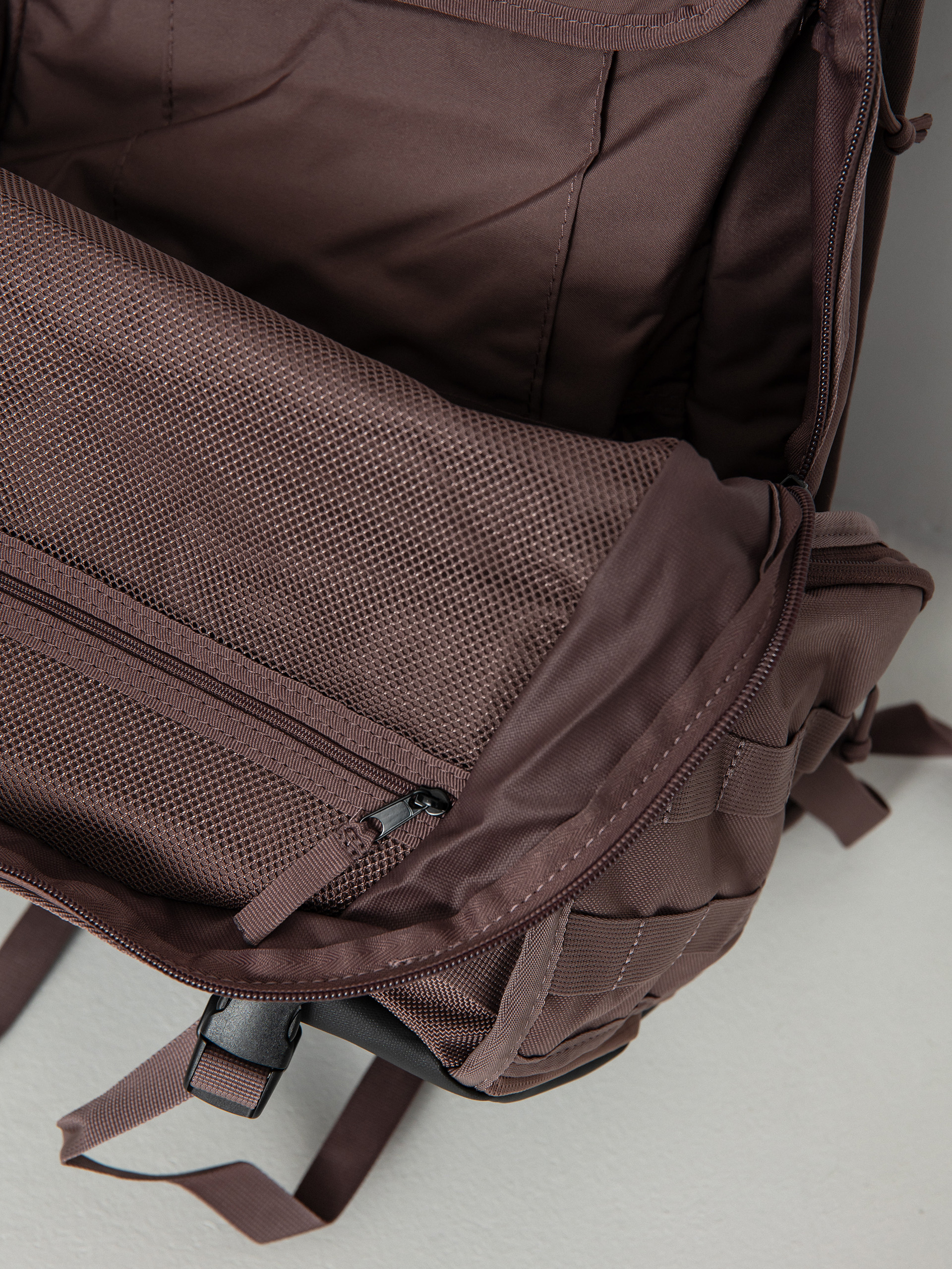 Batoh Nike SB RPM (plum eclipse/plum eclipse/anthracite)