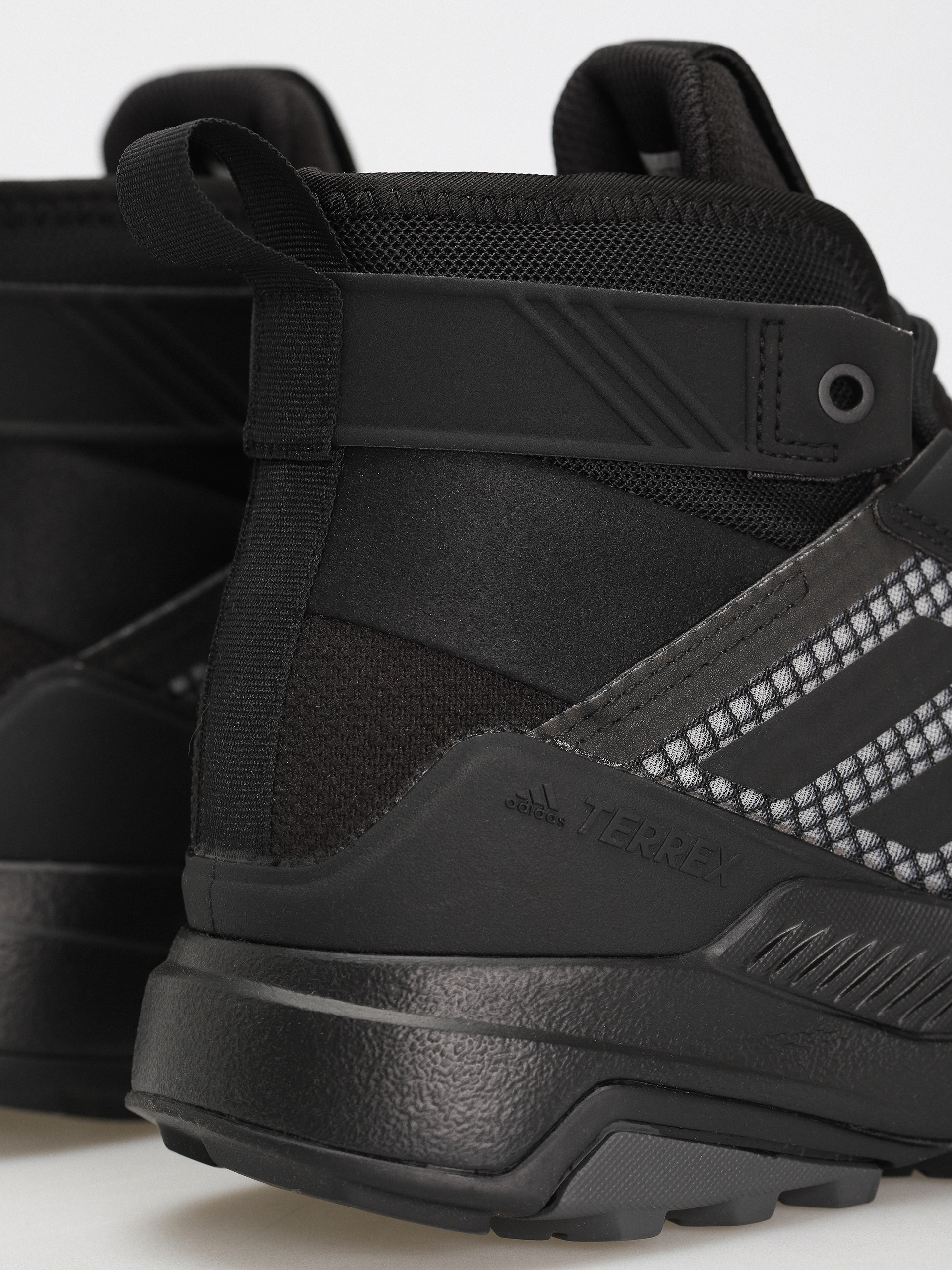 Boty adidas Trailmaker (cblack/cblack/dgsogr)