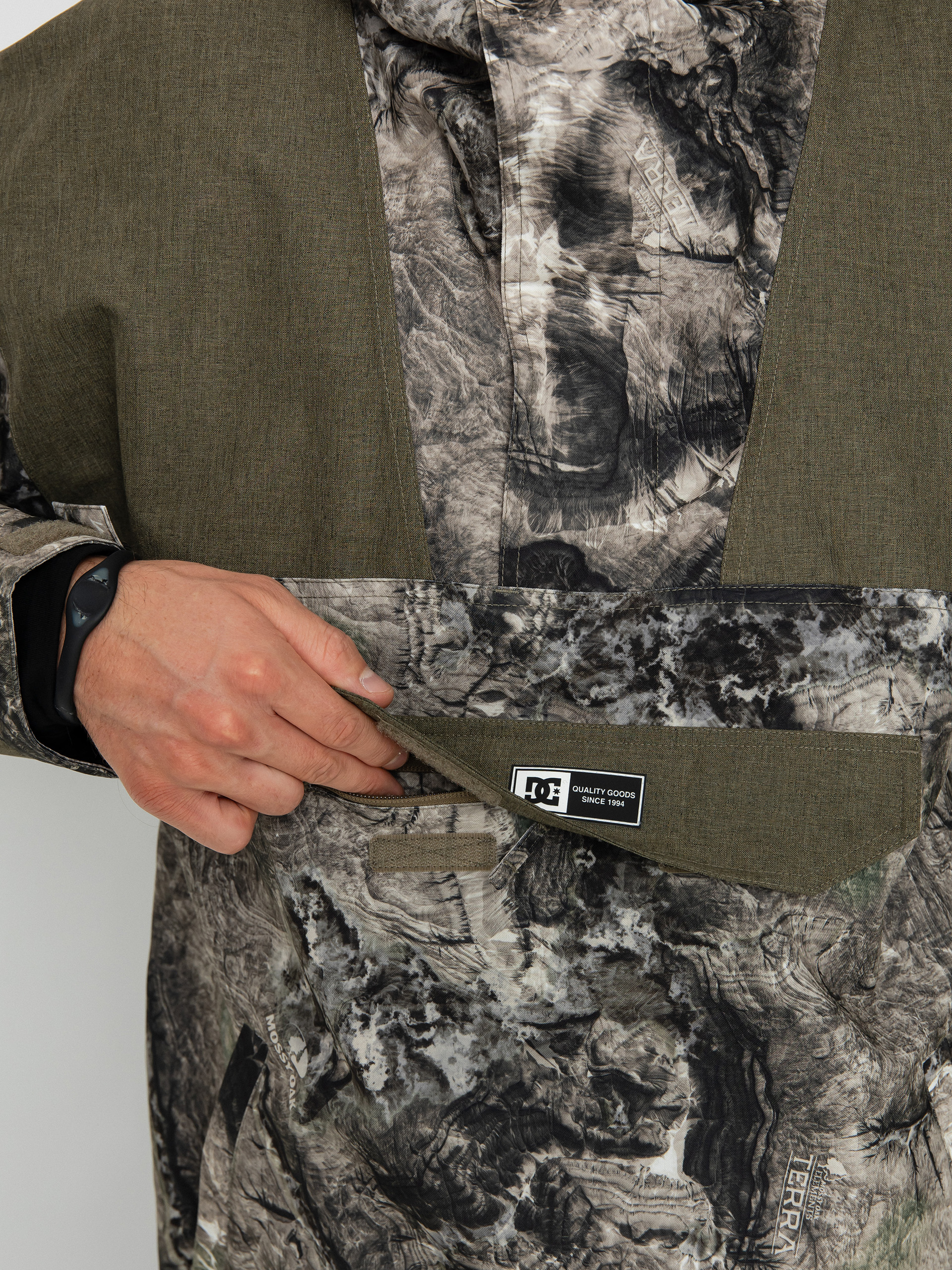 Pánská Snowboardová bunda DC 43 Anorak (mossy oak cyt camo)